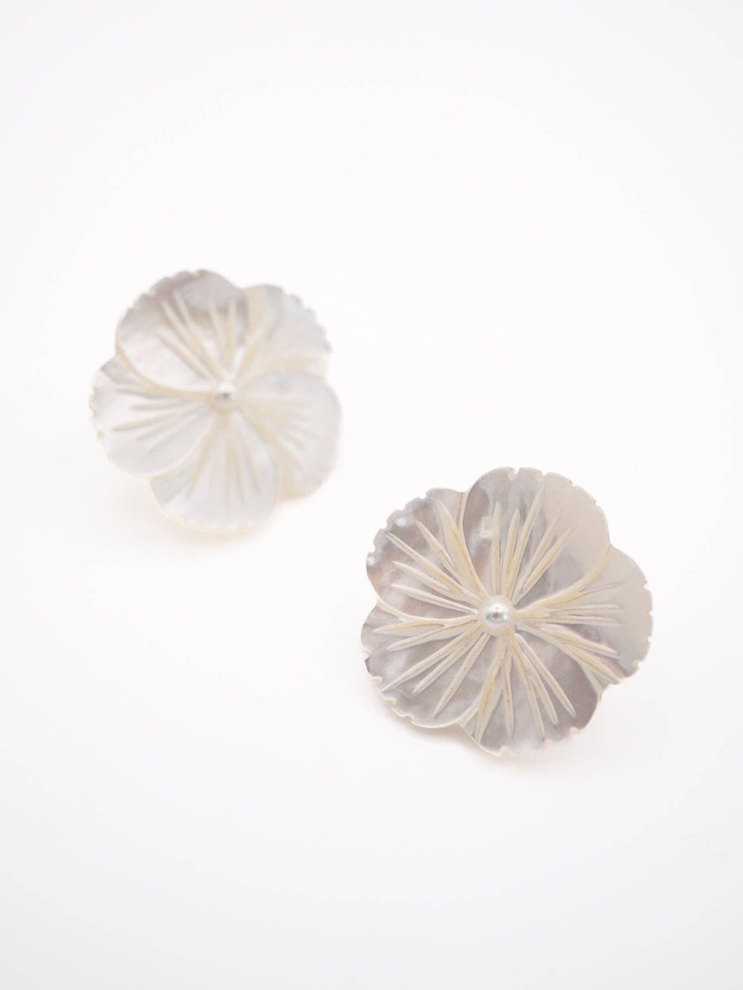 Miss Cecilia - Wholesale Stud/Post Earrings - Mother of Pearl Flower Ear Studs3
