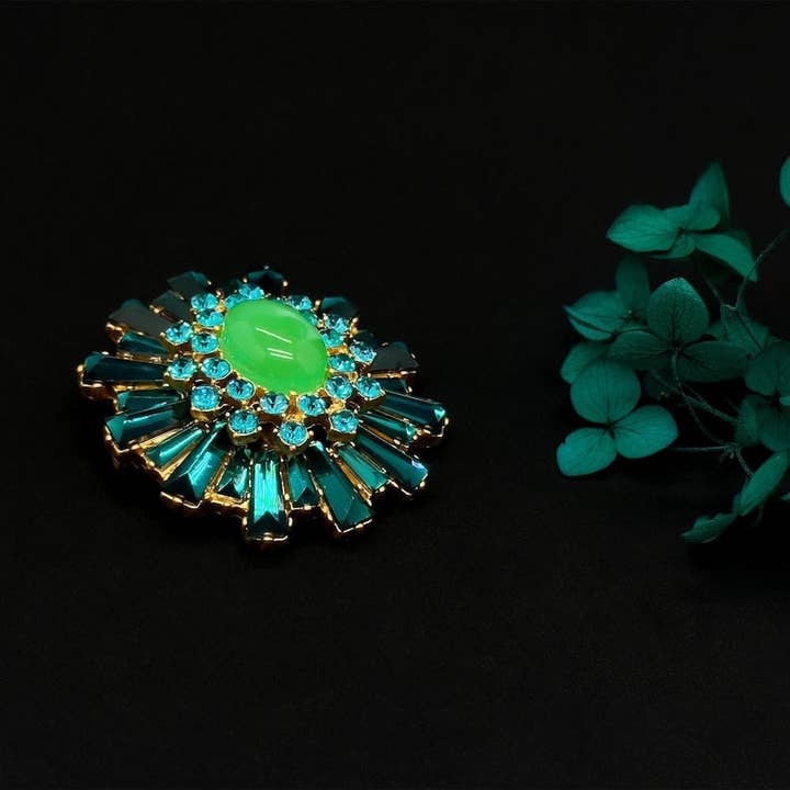 Zenthaven – wholesale Brooch – Elegant Vintage Deco & Art Deco Brooches, Zircon, Green & Party Brooches for Weddings and Special Occasions2