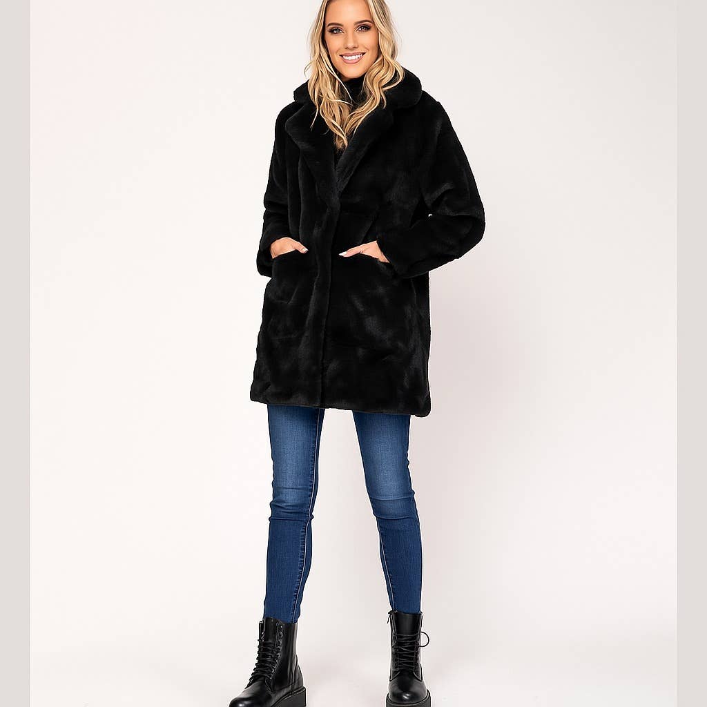 CHOKLATE PARIS – Großhandel Pelz-/Kunstpelzmantel – Damen – Leopardenfellimitat-Mantel – gerade geschnitten6