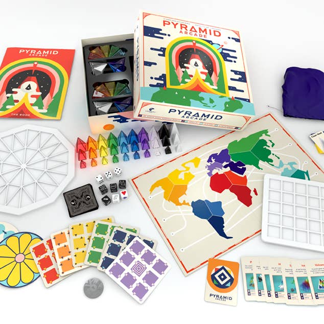 Looney Labs - Wholesale Board Game - Pyramid Arcade