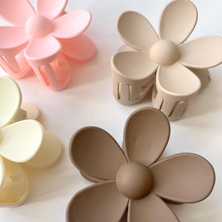 Frosting Company - Wholesale Hair Clip - Women's - Large Flower Hair Claw Clips