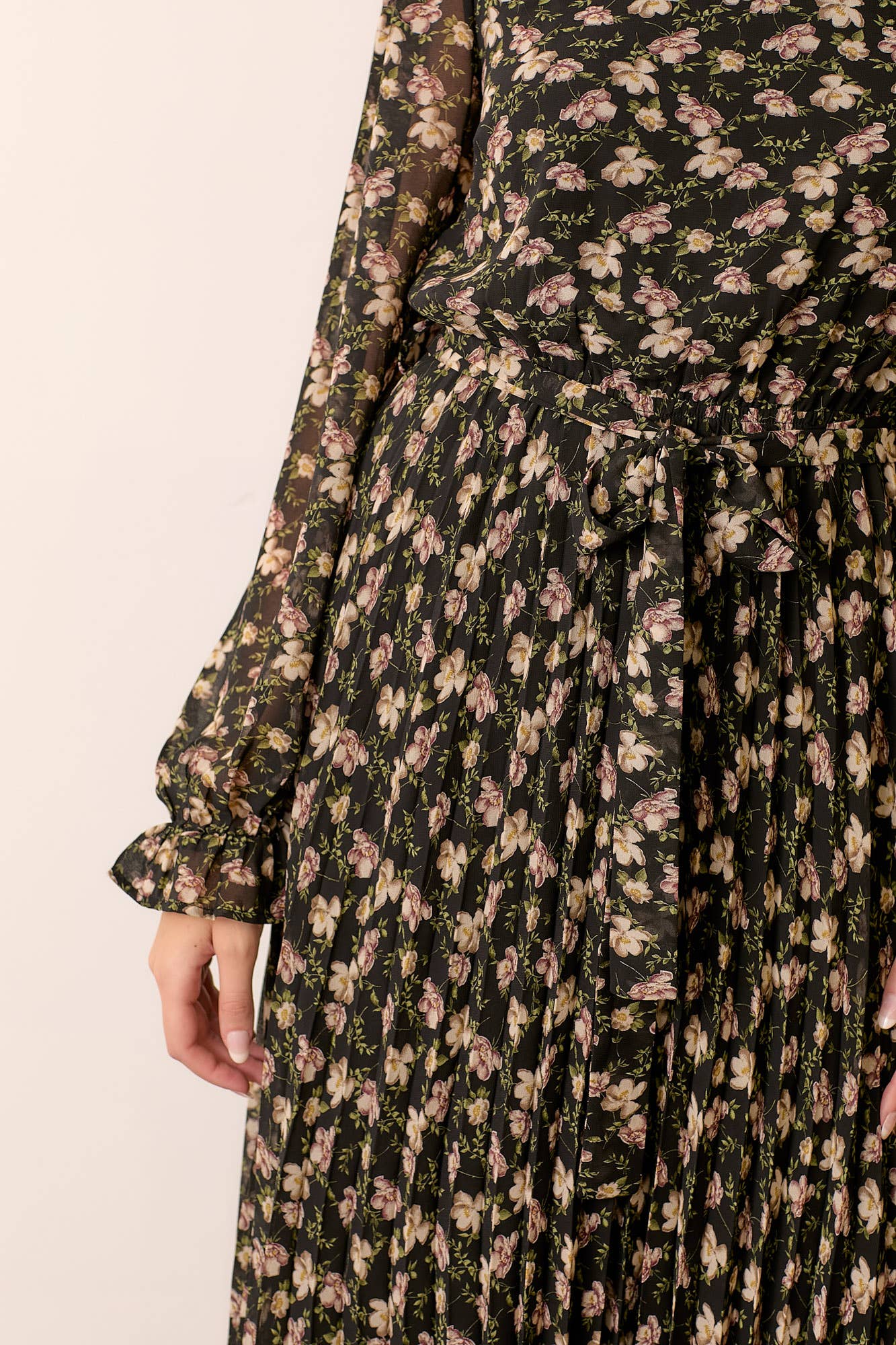 Polagram by Wellmade USA – Engroshandel Kjole - Dame – PLISSERET NEDERDEL MAXIKJOLE MED SELVBINDING I TALJEN6