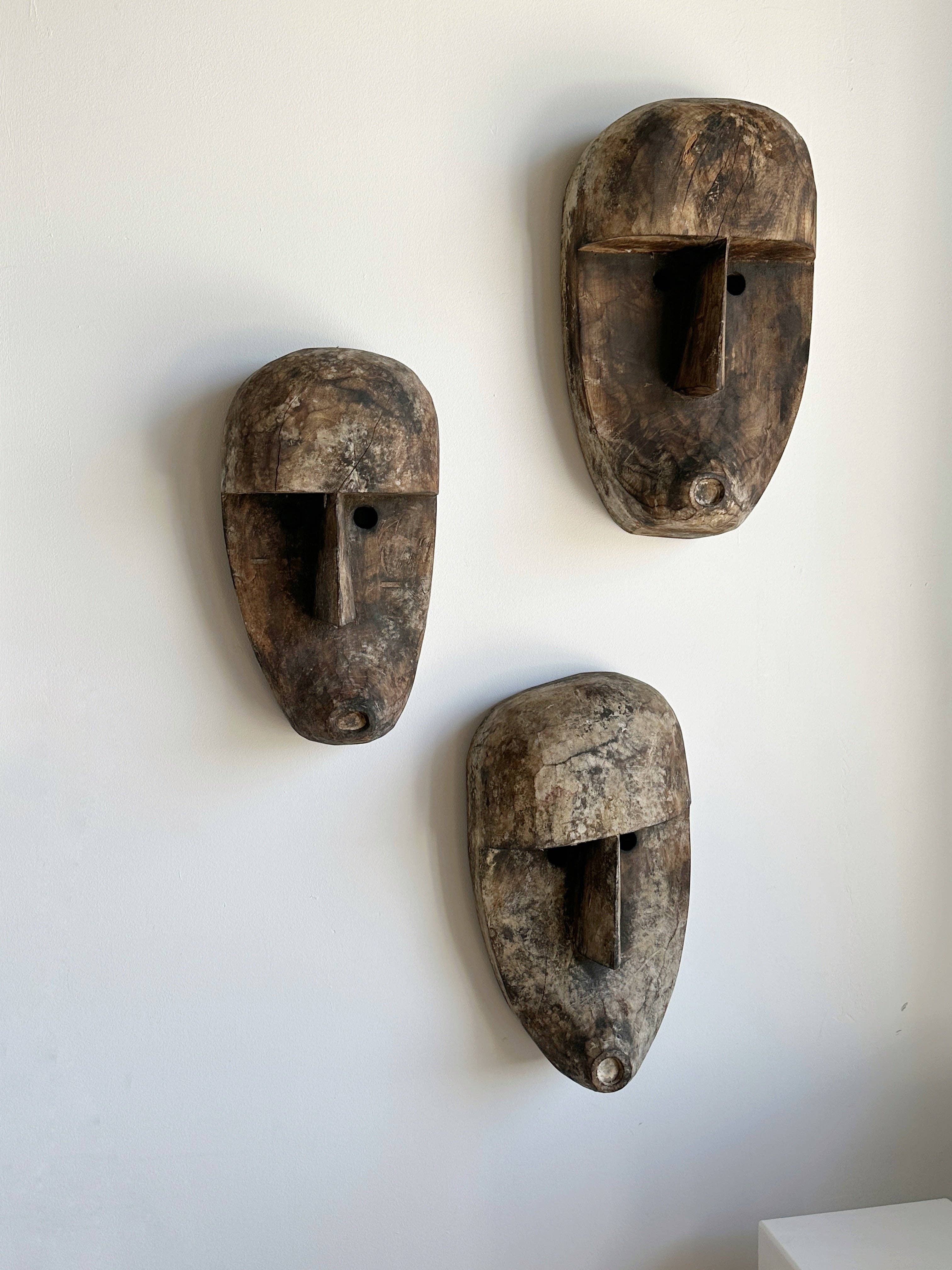 Office Objets – wholesale Skulptur – Stor Timor-mask i patinerat trä, höjd ca 50 cm (3 stycken)37