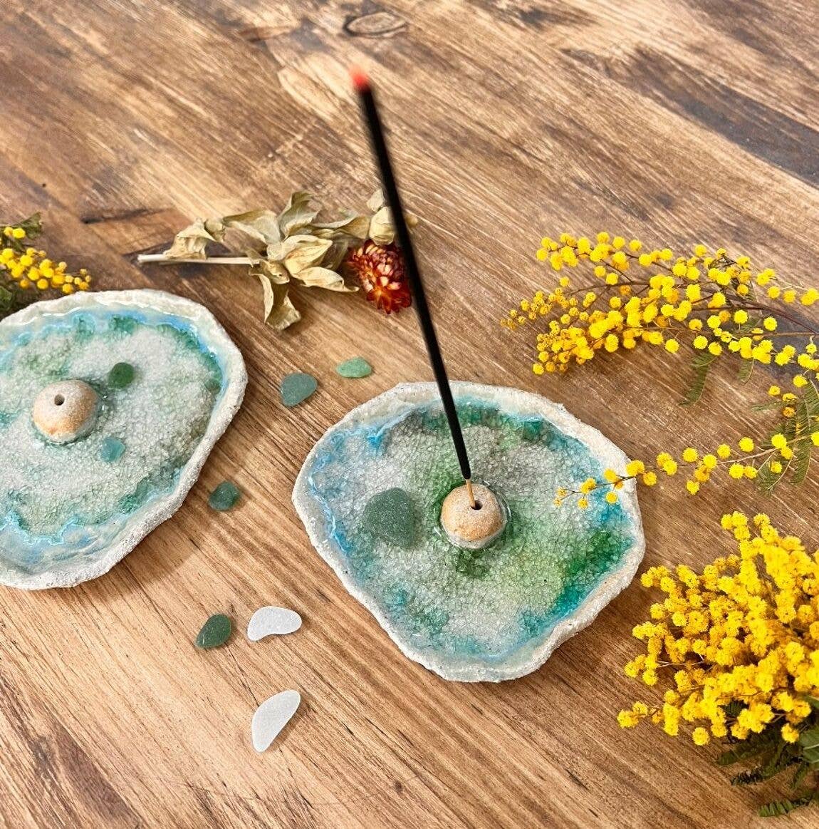 veronicaruizceramica – Engroshandel Røgelsesholder – Turkis røgelsesbrænder med genbrugt strandglas2