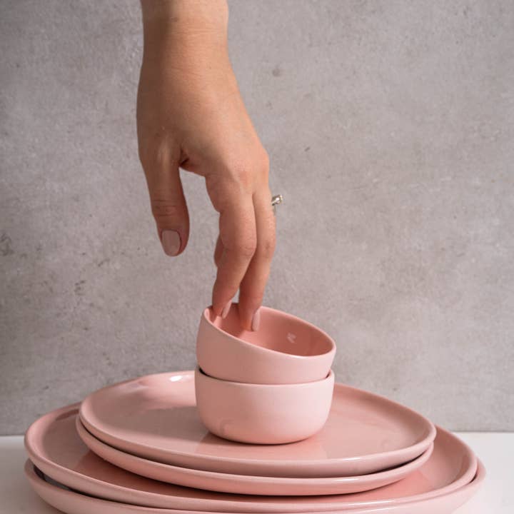 Creating Comfort Lab – wholesale Tallrikar – Handgjorda porslin middag tallrikar. Pulver Rosa