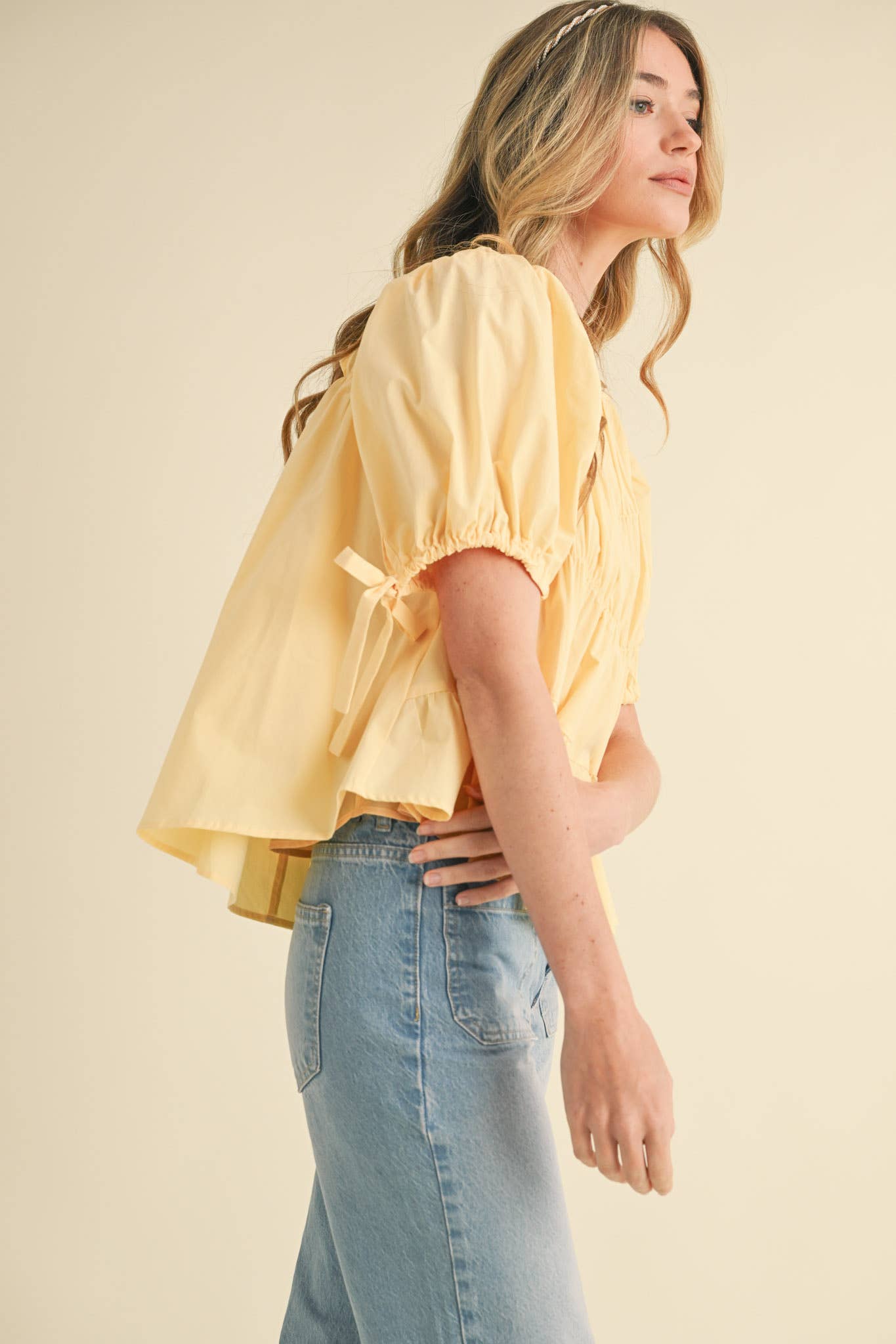 &MERCI - Wholesale Blouse - Women's - TIERED SHIRRING PUFF SLEEVE TOP MTP308134