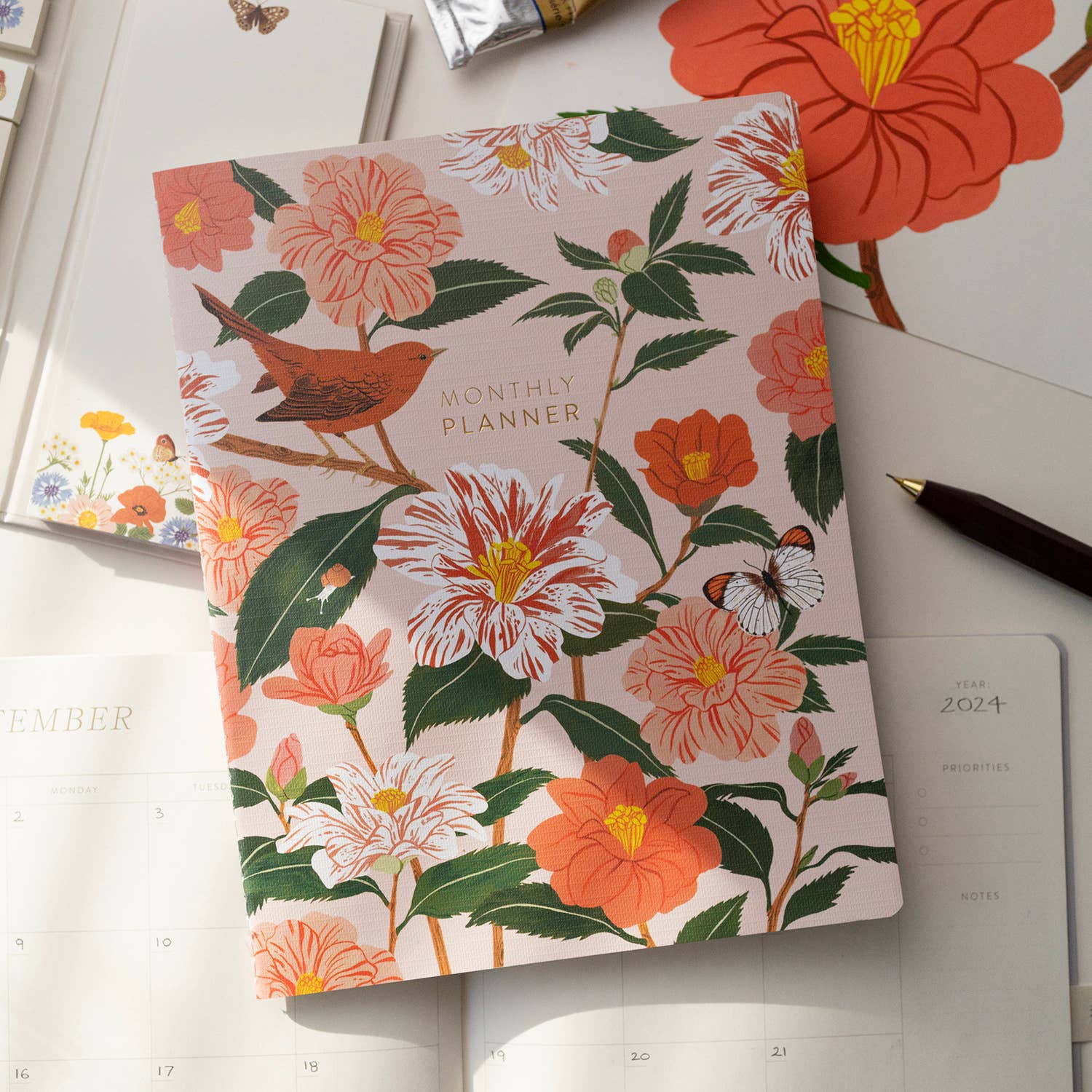 Botanica Paper Co. – Engroshandel Planner – Camellia | Kalender uden dato med månedlig planlægning6