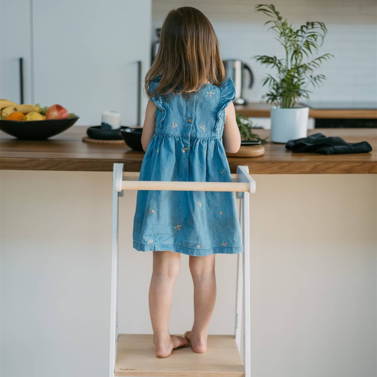 Shaman Inventions SIA - Wholesale Stool - Foldable Helper Tower With Removable Rail7