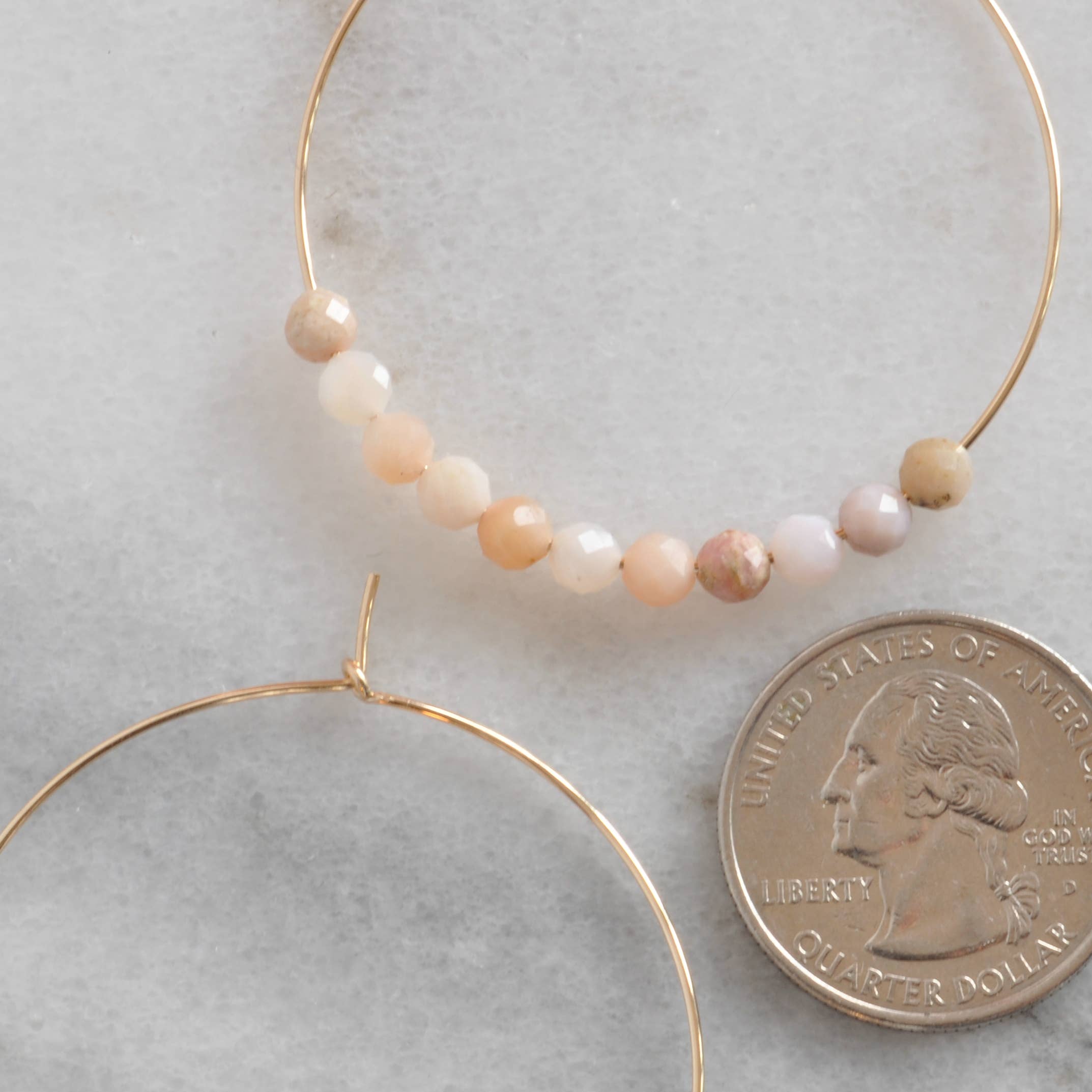 Libby & Smee - Vendita all'ingrosso Orecchini a cerchio - Orecchini a Cerchio in oro con grandi pietre preziose3