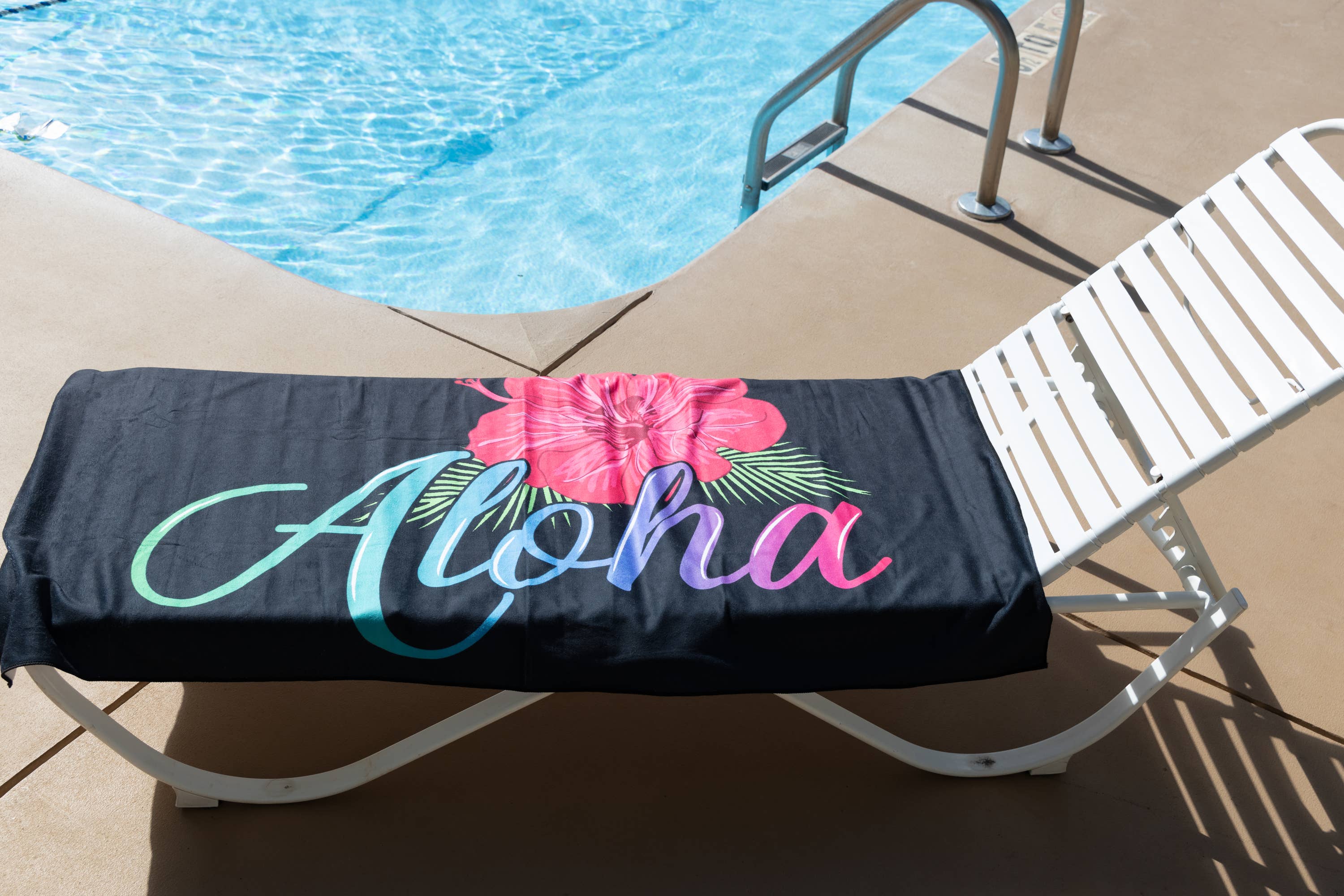 Aloha Designs - Wholesale Beach Towel - Aloha Beach Towel - Soft Microfiber Quick Dry Beach Pool3