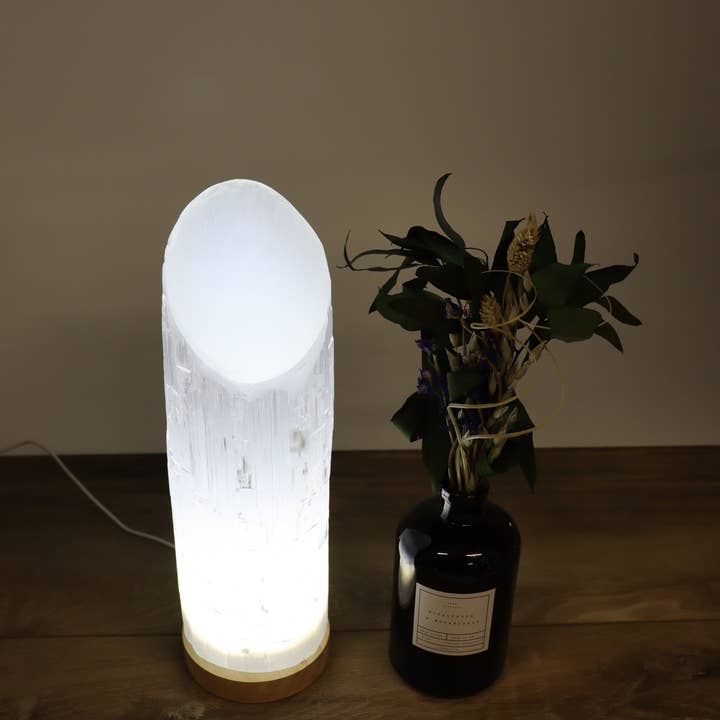 Mi Esperanza Minerals - Wholesale Accent/Desk Lamp - Top Polished Cylinder Selenite Lamp2