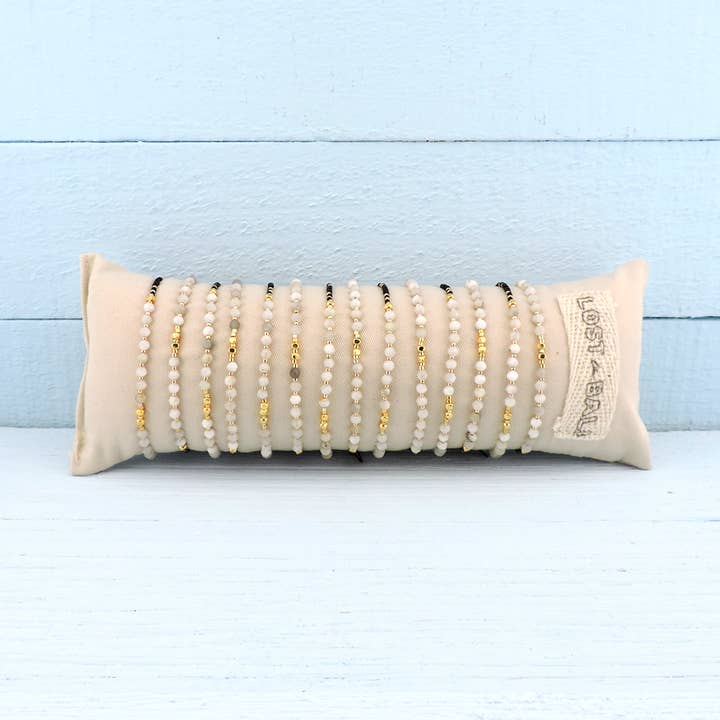 Kristall Boho Gold Kissen 15 Armbänder für den Großhandel von Lost in Bali