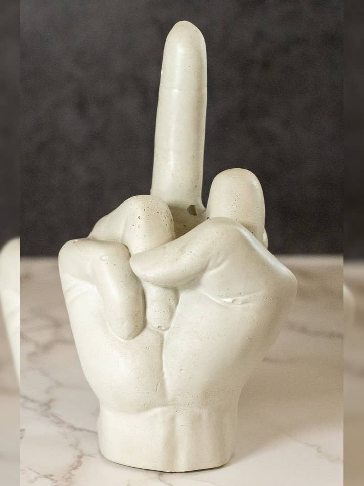 Soporte de Anillo en Forma de Dedo Medio de Hormigón: Decoración Divertida para el Hogar para venta al por mayor de Shutterhaus