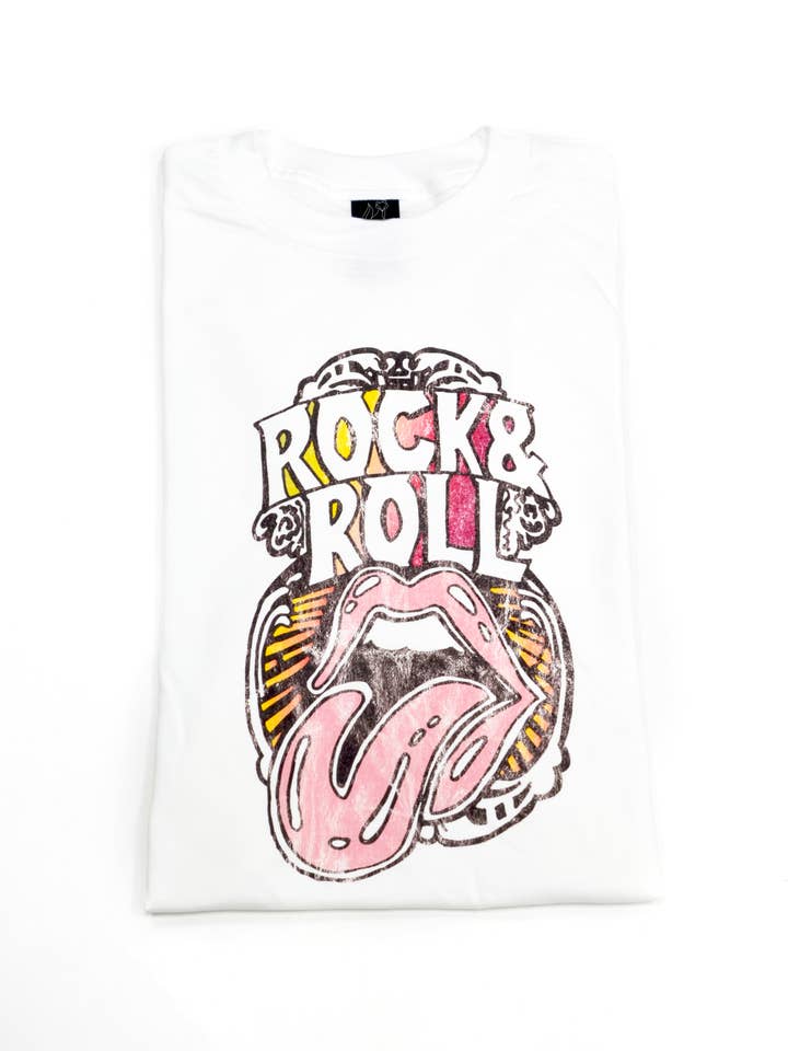 Rock & Roll Tongue Graphic Tee | Æstetisk samling for engroshandel hos KOKO + FOX WHOLESALE