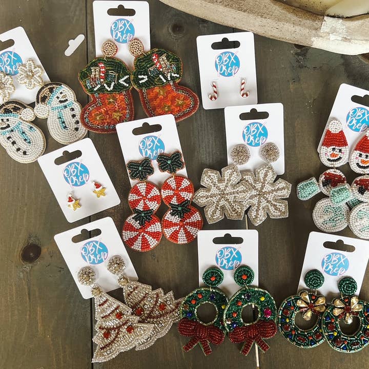 OBX Prep - Wholesale Dangle Earrings - Christmas Wreath Seed Beaded Earrings