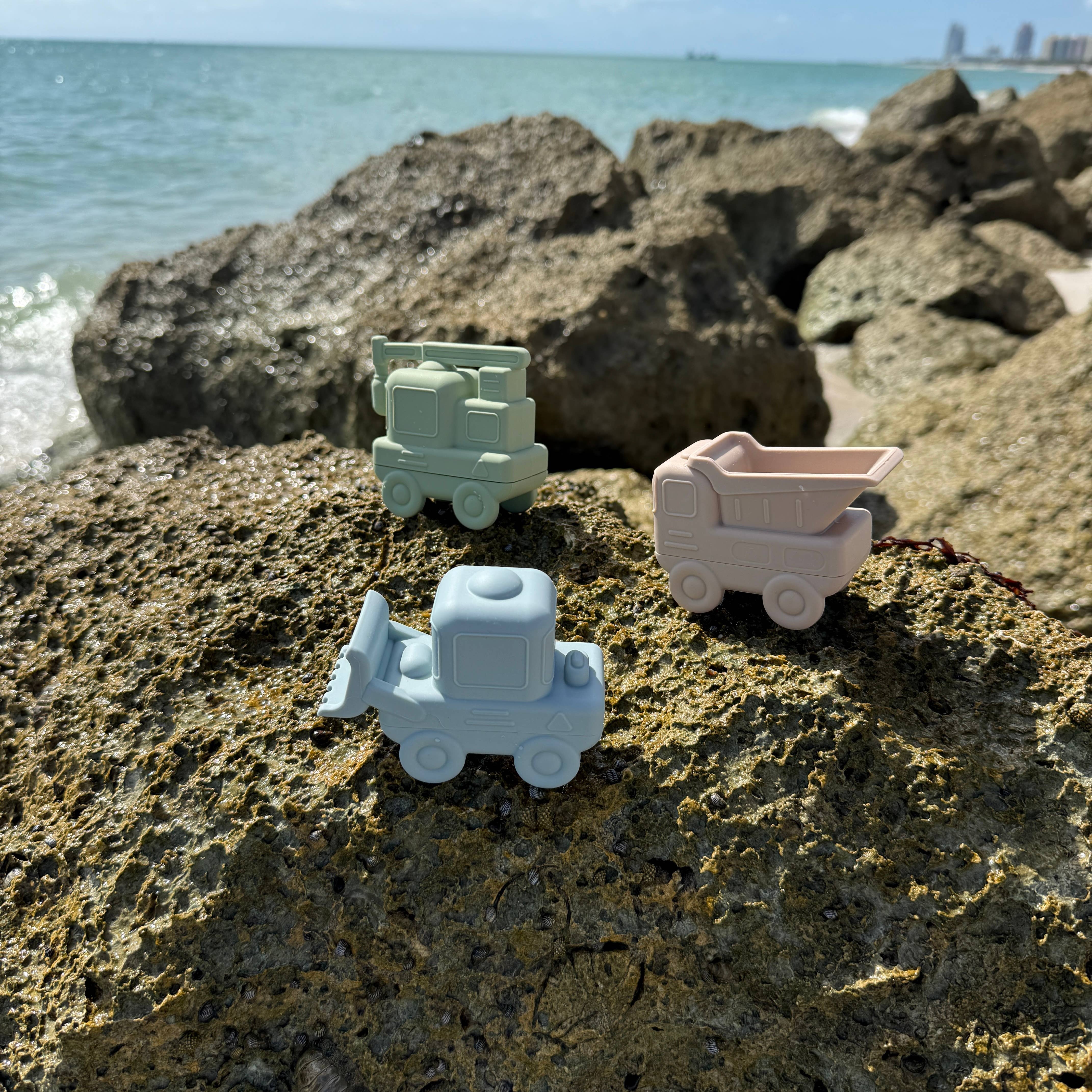 Ali+Oli - Wholesale Bath Toy - Baby - Ali+Oli Squirt Water Bath Toy Set (Construction) Mold Free13