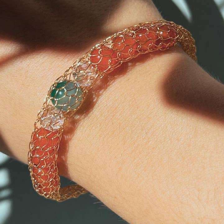 Guldpläterat pärlarmband med karneol och amazonit för wholesale av Wild Weaves Jewellery by Sara Lindgren