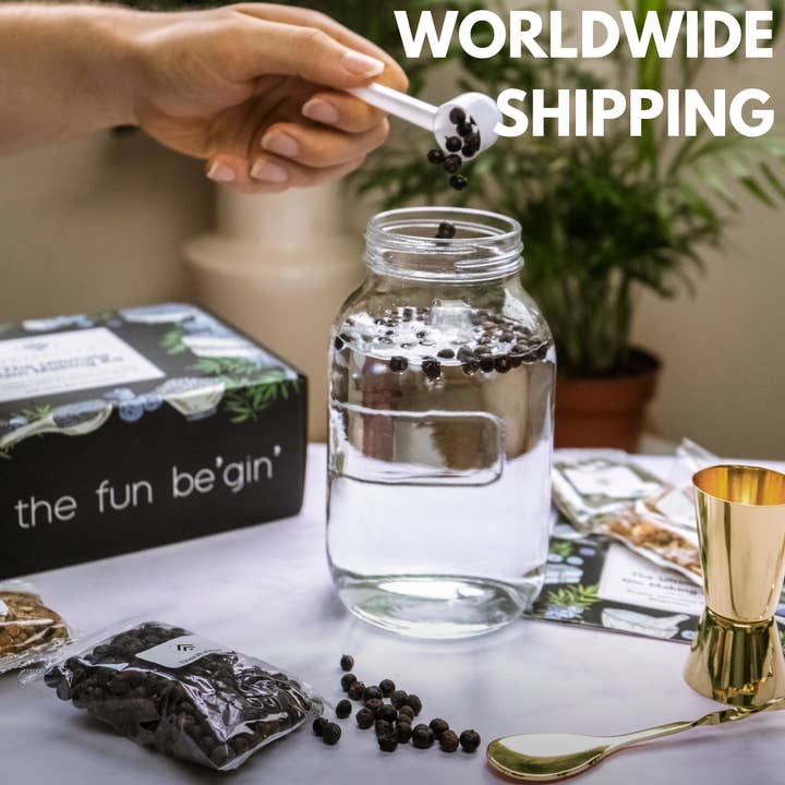 Vemacity - Wholesale DIY Drink Kit - The Ultimate Gin Making Kit with Gold Bar Accessories6