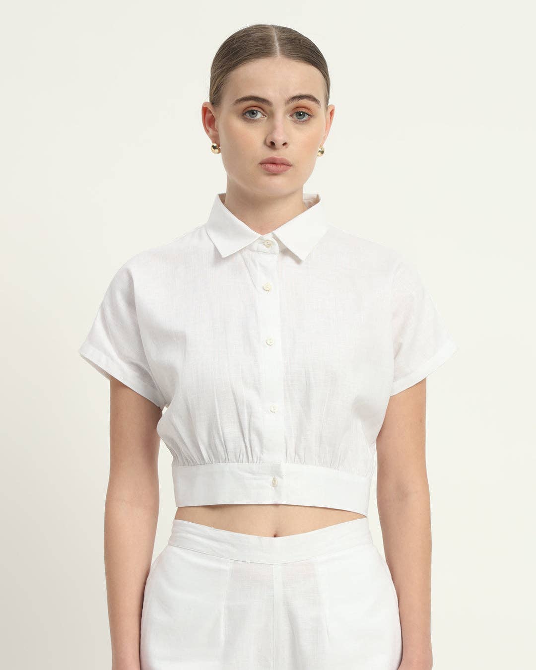 Haut court chic en lin blanc (sans bas) en vente B2B pour votre