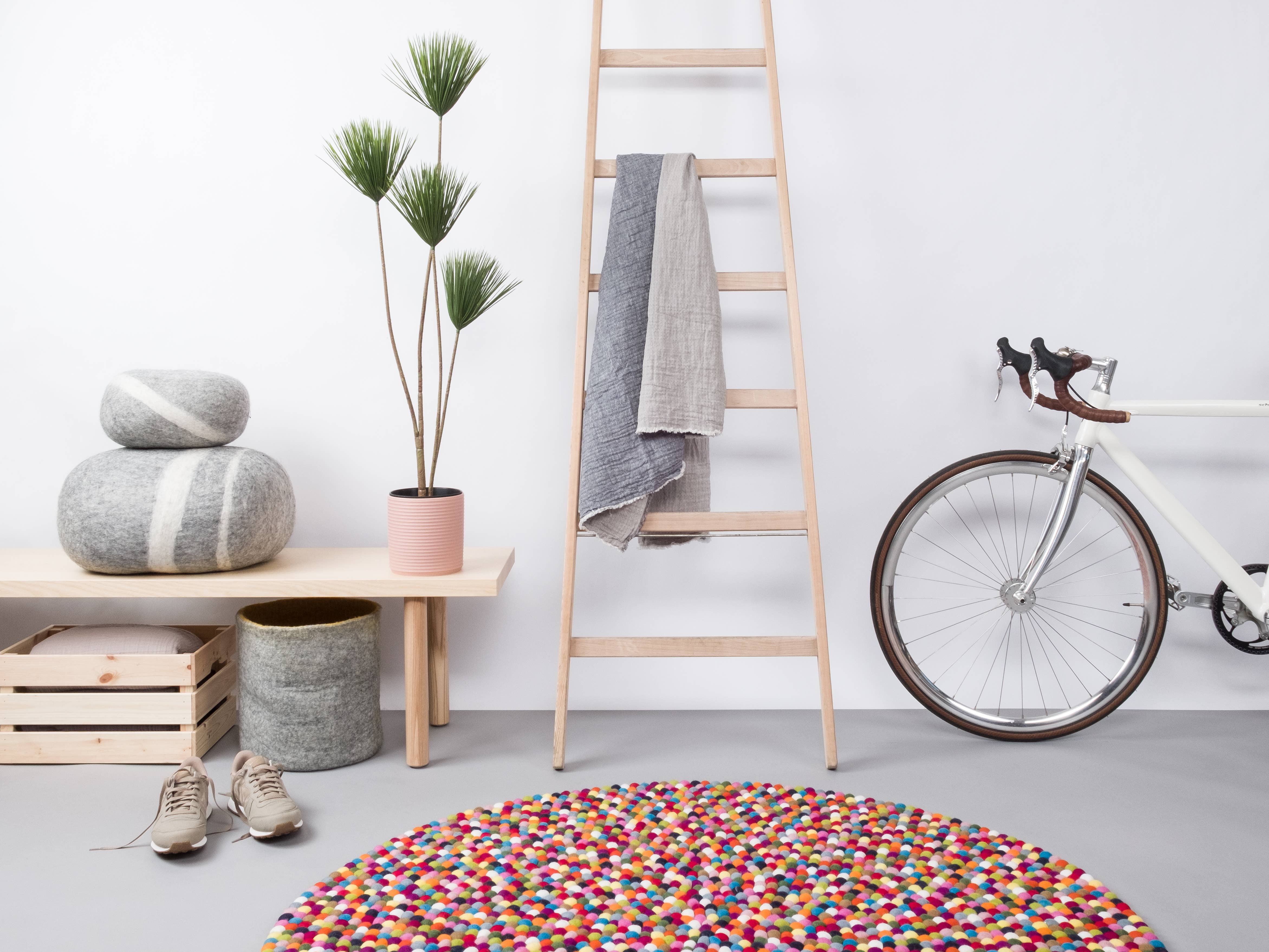 myfelt - Wholesale Area Rug - Lotte felt ball rug round 100% wool0