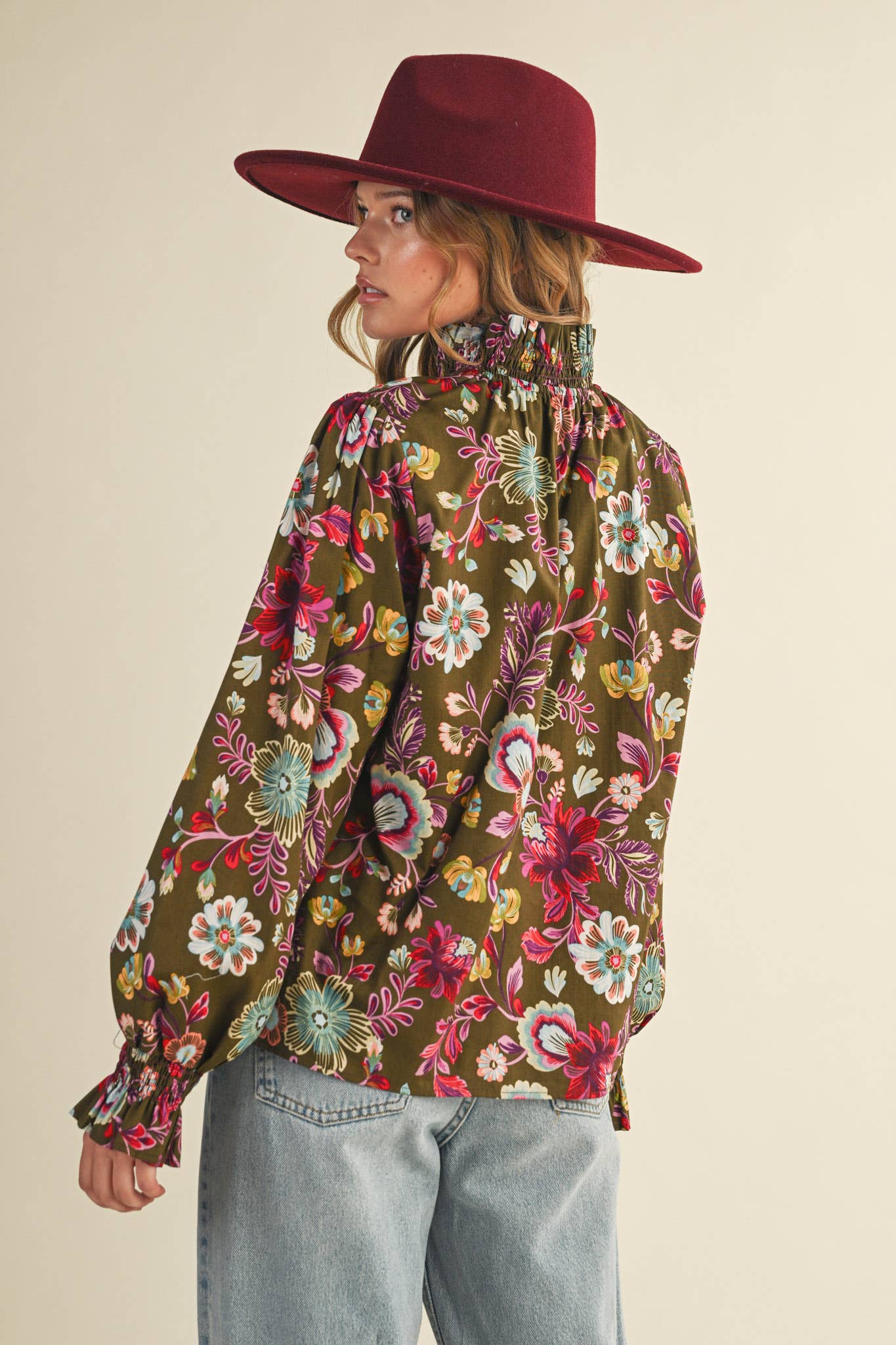 &MERCI - Wholesale Blouse - Women's - EXCLUSIVE FLORAL PRINT RUFFLED MOCK NECK TOP MTP429616