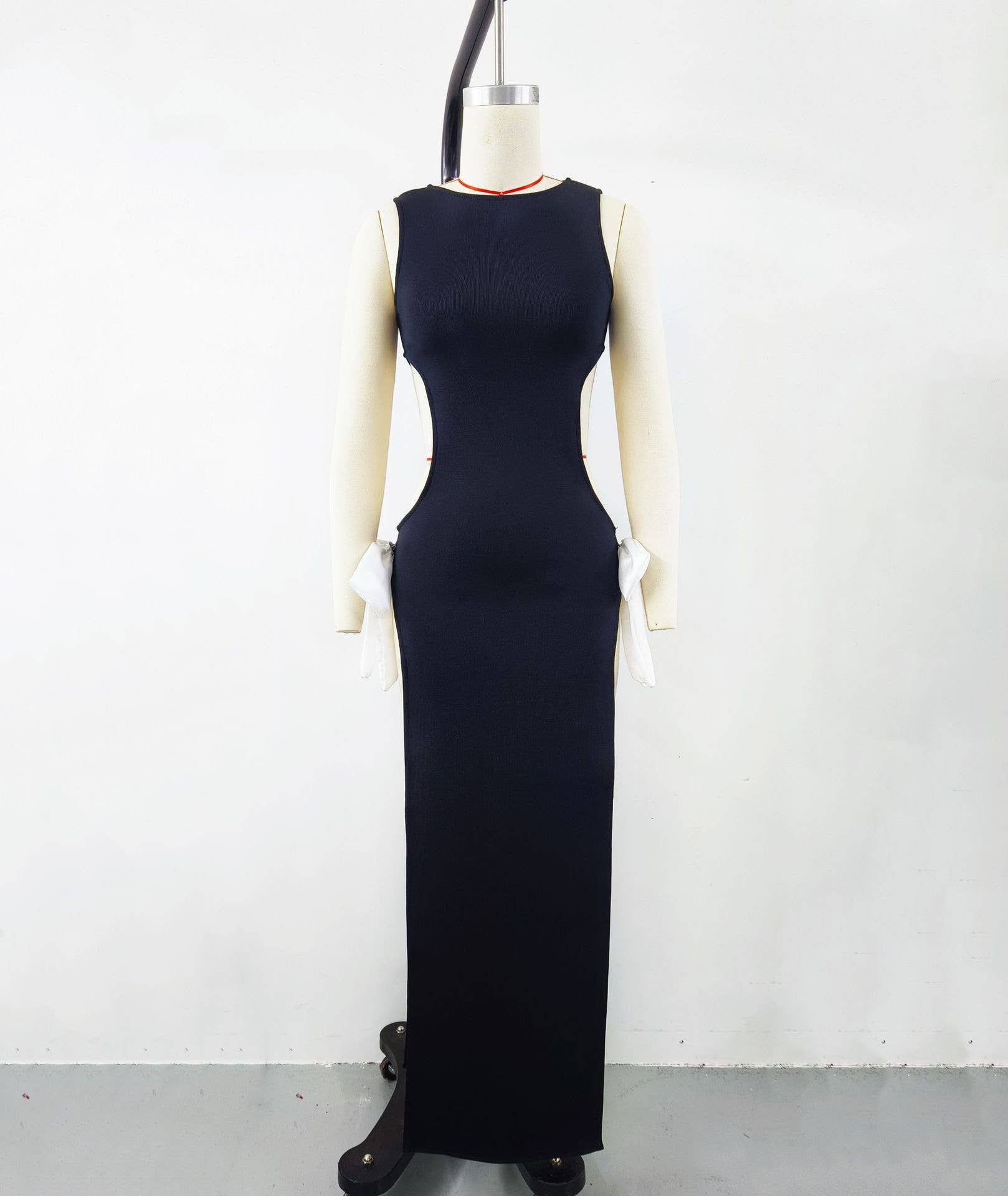 Sanyao Fashion – Großhandel Kleid – Damen – SY065 Sultry Schlitzstrickkleid mit Schleifenakzent - Frühling/Sommer6