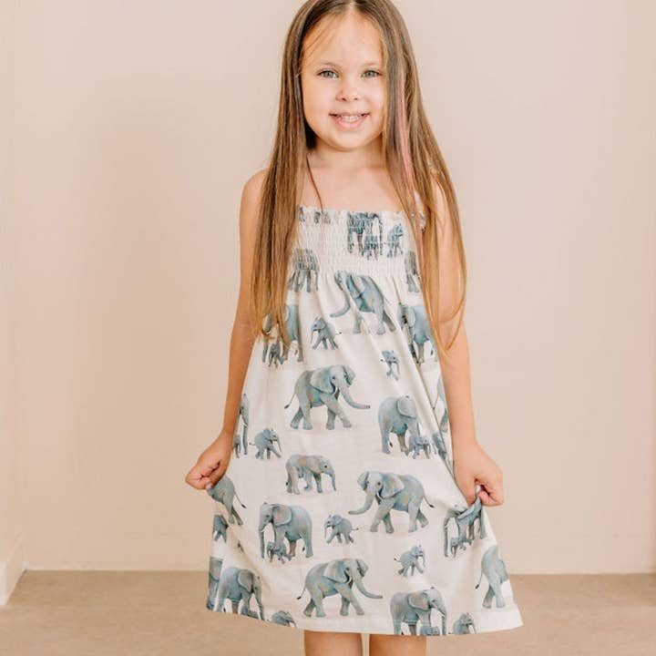 Robe à bretelles Éléphants pour la vente par walkiddy