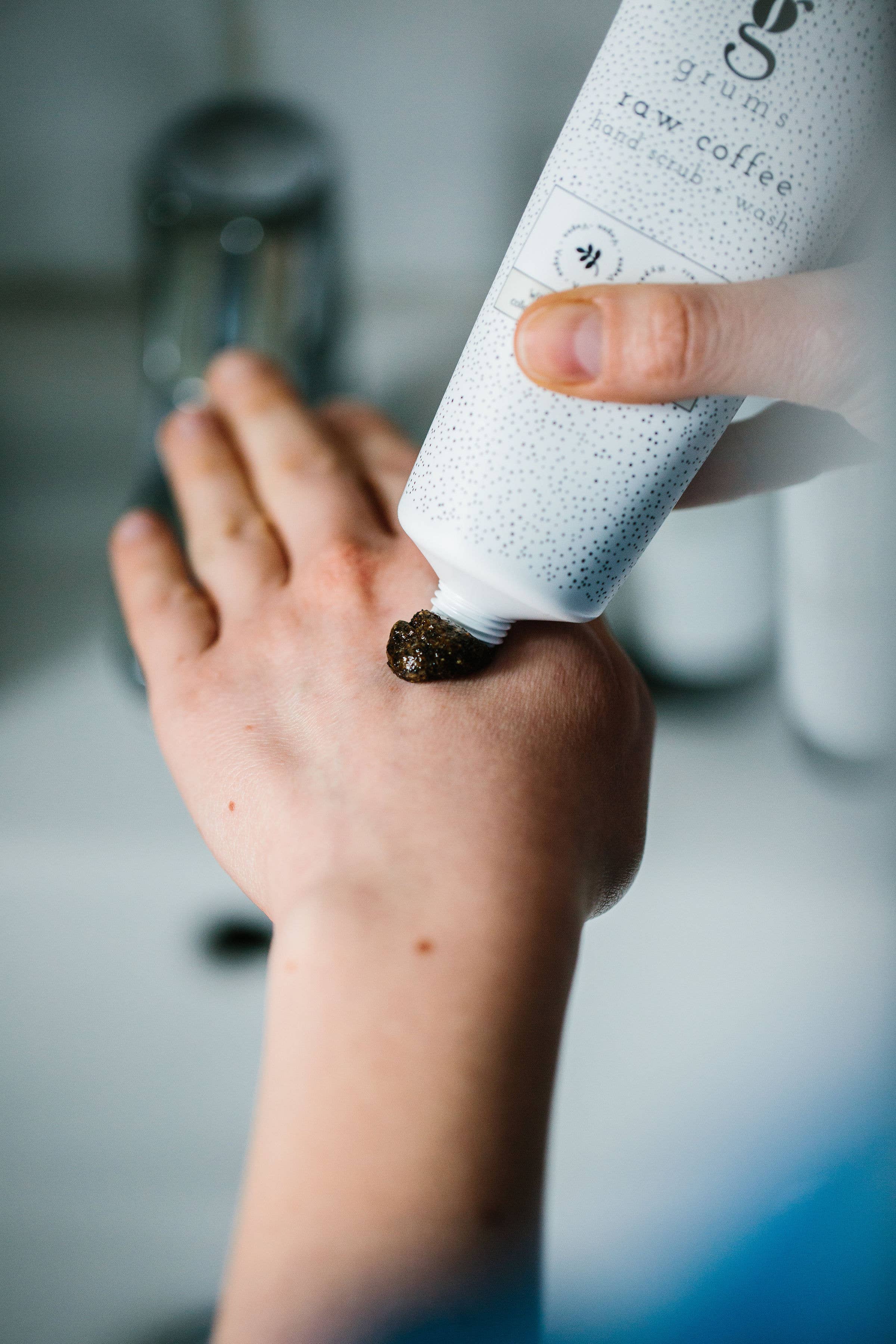 grums – wholesale Handtvål – Rå Kaffeskrubb + Tvätt (120 ml) - Naturlig exfoliering5