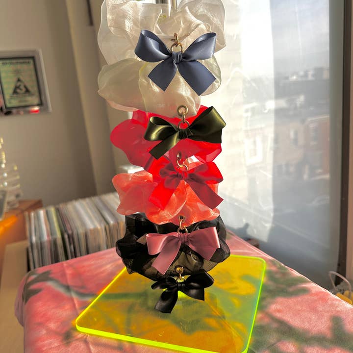 Room Shop - Wholesale Scrunchie - Women's - Marie Bow Charm Scrunchie7