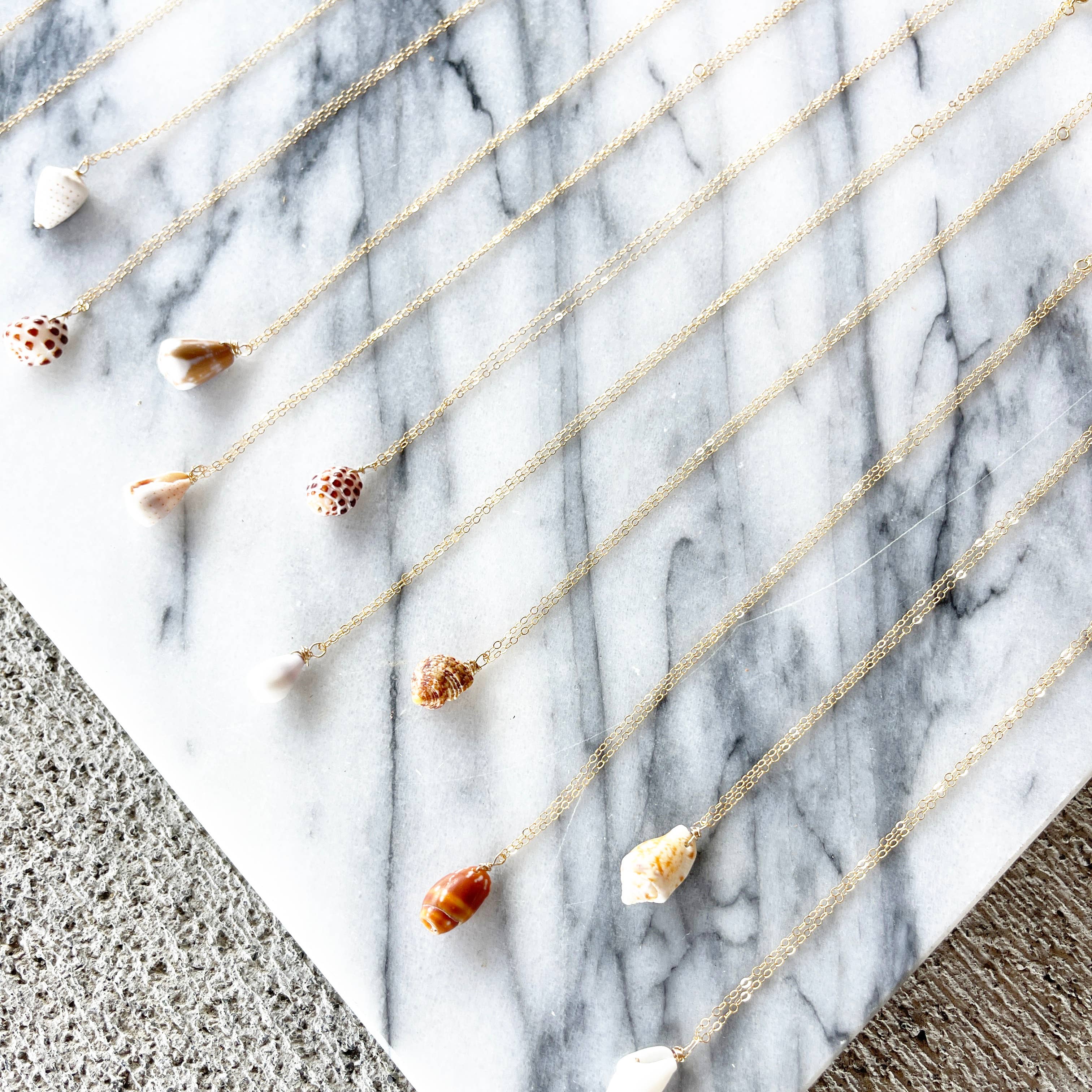 Flotsam & Co. Hawaii - Wholesale Pendant/Charm Necklace - *BESTSELLER* Mini Hawaii Shell Necklace7