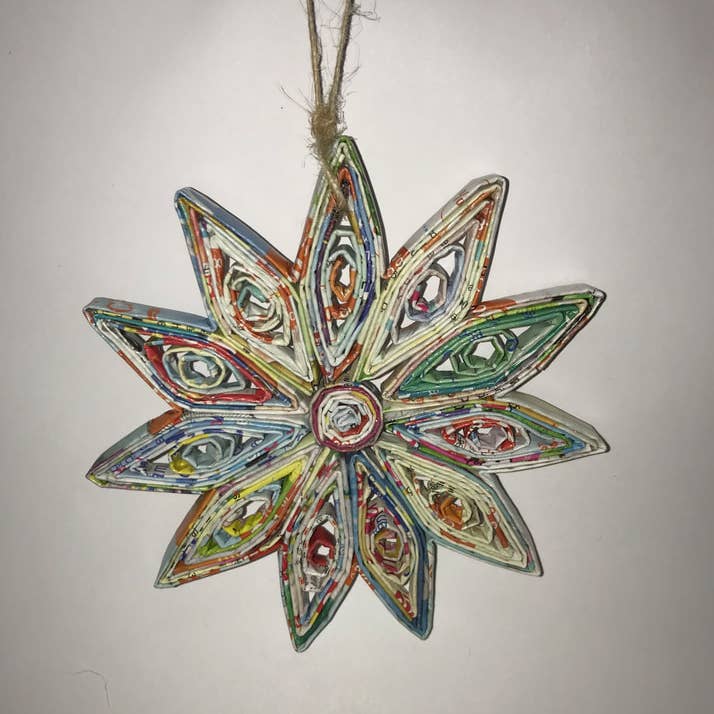 Snöflinga Quillin prydnad för wholesale av Poppin Cards and Gifts