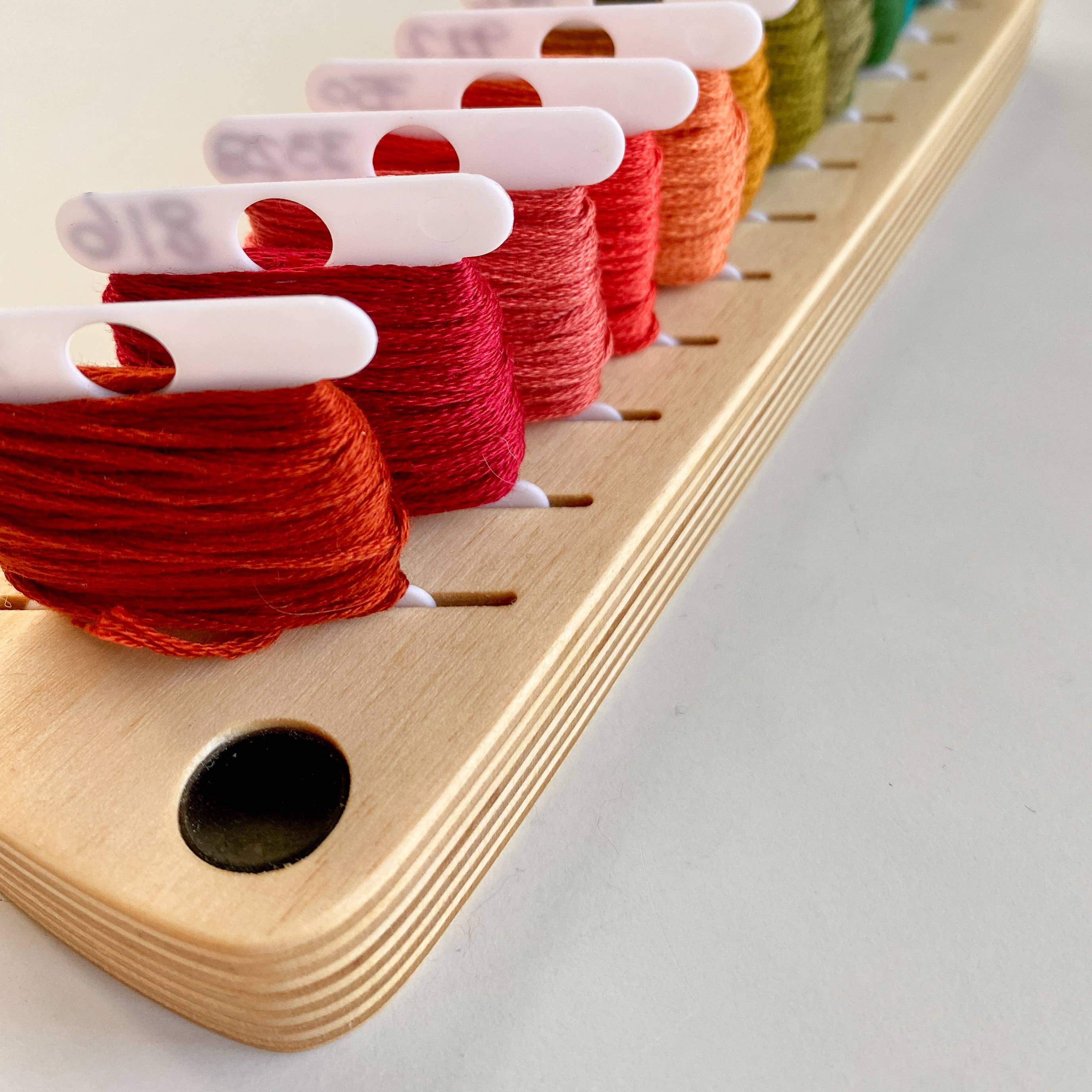 Modern Hoopla - Wholesale Knitting/Crochet Supplies - Bobbin Minder3
