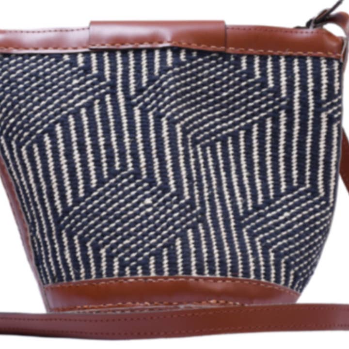 KENDI AMANI - Wholesale Crossbody Bag - Women's - Kikapu Safari Bag by KENDI AMANI2