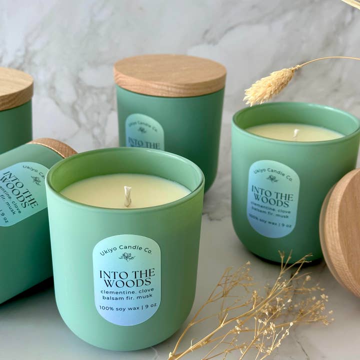 Into The Woods- 9oz vela de soja pura (aroma amadeirado) por atacado de Ukiyo Candle Co.