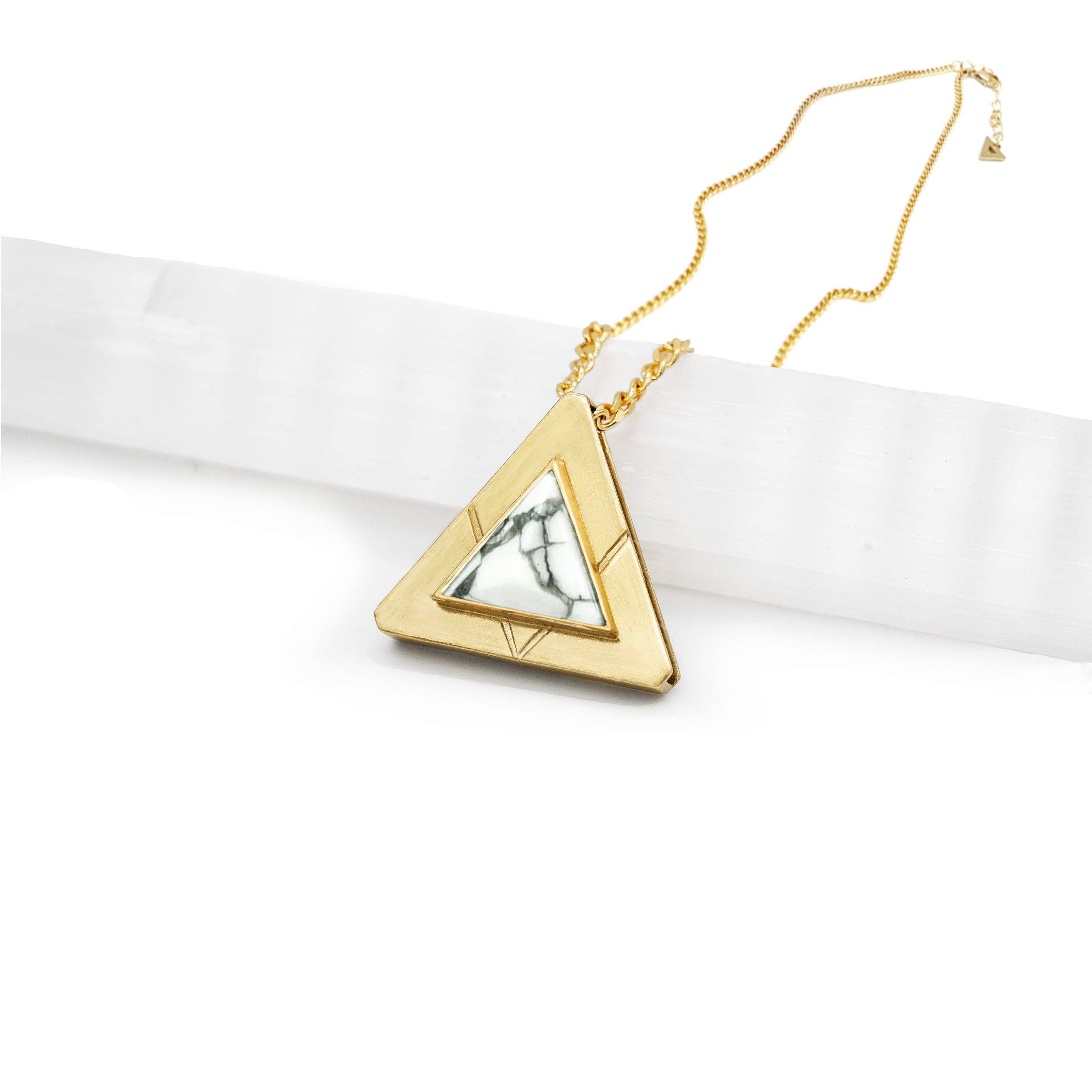 DIPHDA - Wholesale Pendant/Charm Necklace - Stellar Necklace Gold | DIPHDA3