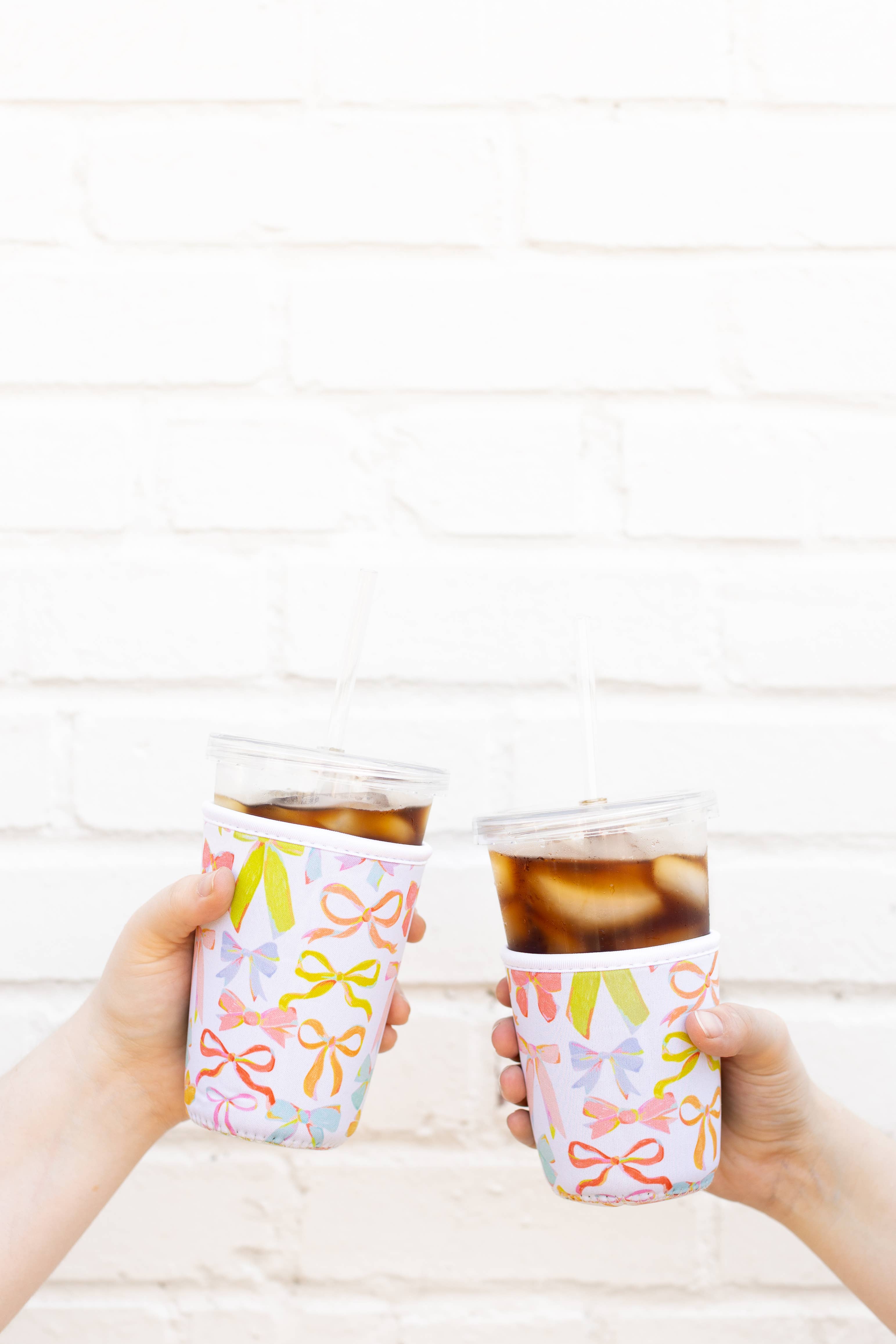 Elyse Breanne Design - Venta al por mayor Fundas para recipientes de bebida - Funda para Bebidas con Arcoíris, Koozie para Café Helado, Cubierta para Bebidas5