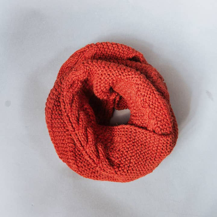 Awamaki - Wholesale Scarf - Unisex - Wayra Cable Infinity Scarf9