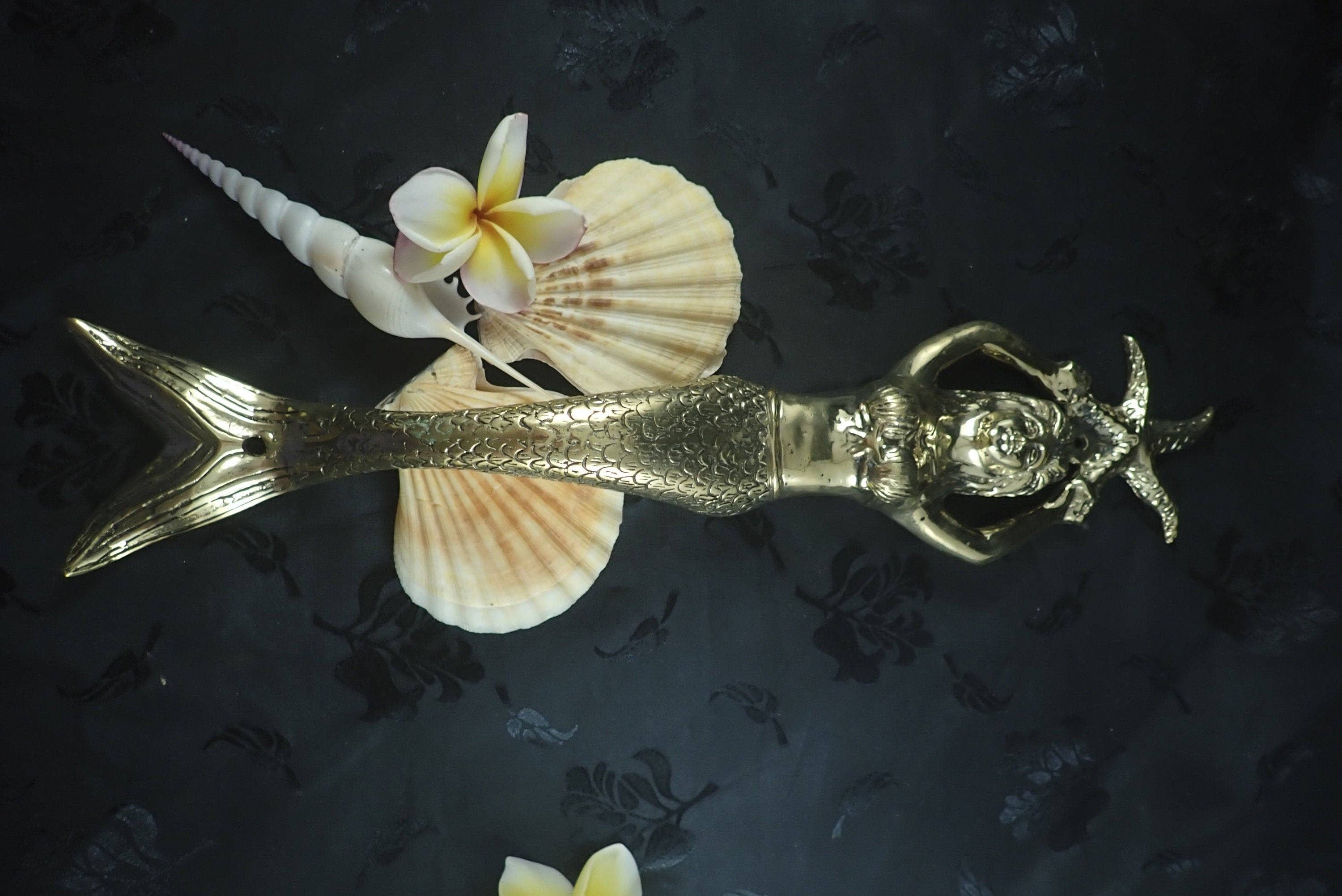 Ubud Glass - Vente Poignée/bouton - Poignée de porte sirène étoile au-dessus de la tête #1 bras pliés4