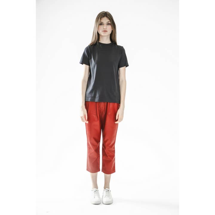 Fitted T-shirt with a 'Flower Snake' graphic on the chest for wholesale by VUDECO