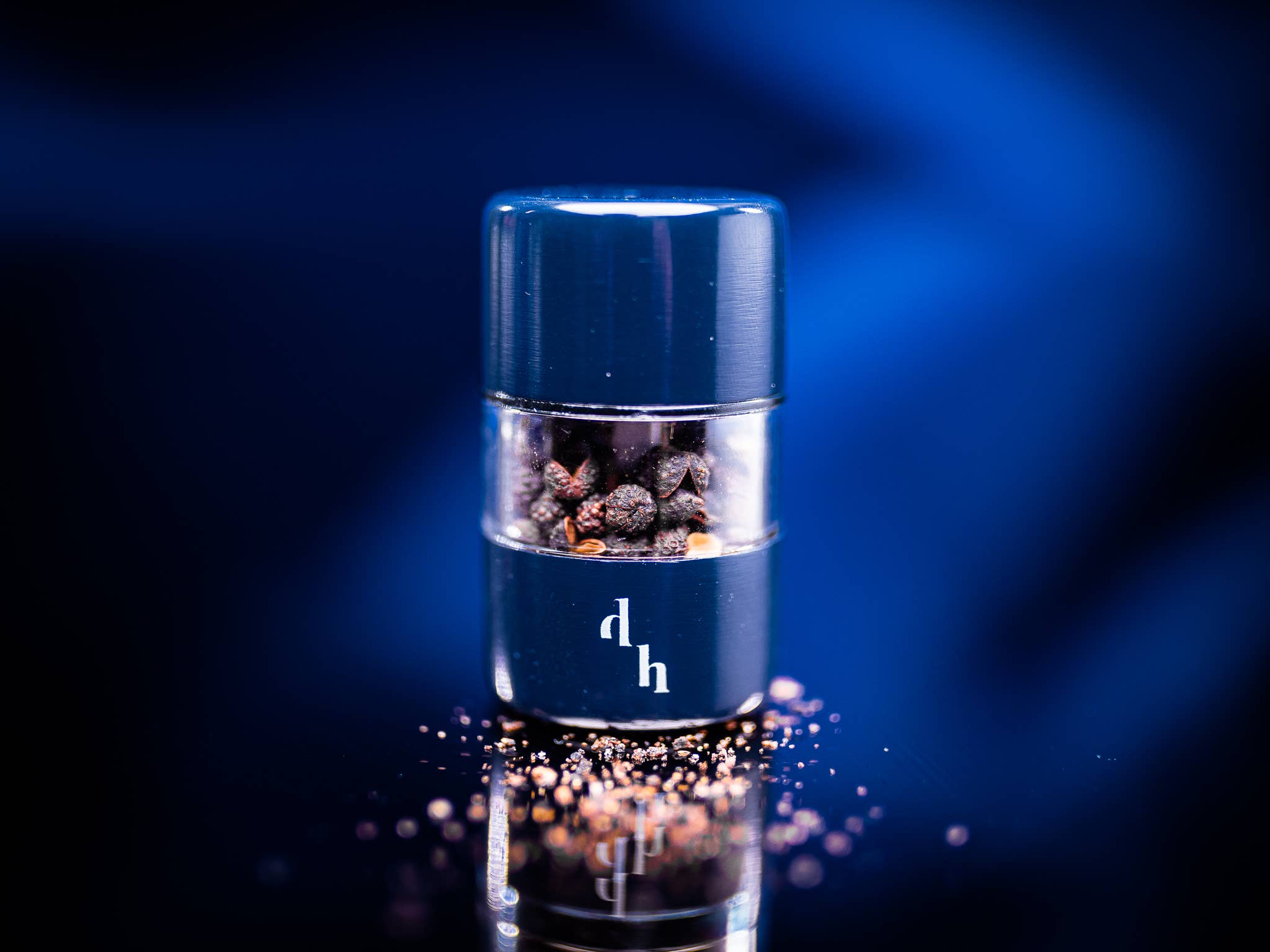 The Drunken Horse Gin - Wholesale Gin - Drunken Horse Gin (35 cl) (free Timut pepper mill)1