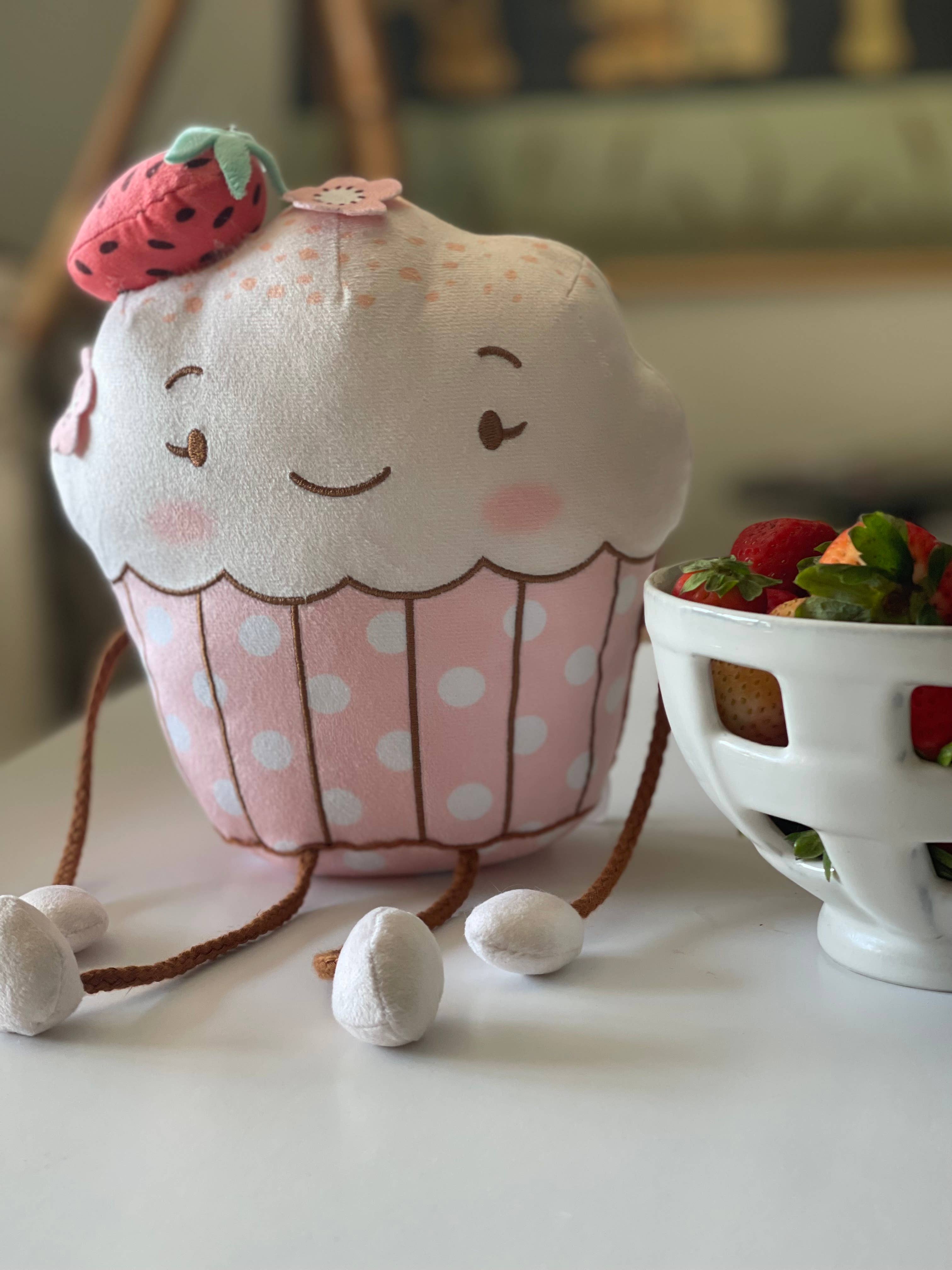 Snuggle Muffins - Wholesale Preschool Book (3-5) - Snuggle Muffins: Stephie Strawberry Book + Toy Set2