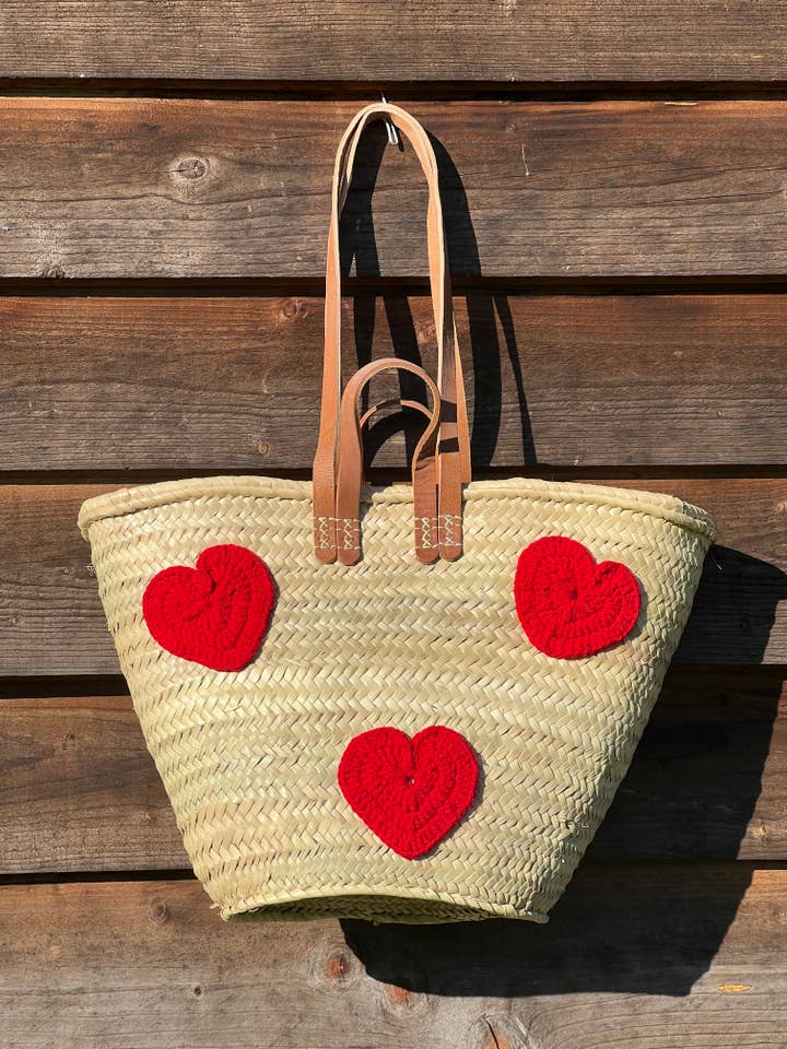 10-turmige Körbe mit Doppelgriffen mit Herzen für den Großhandel von droguerie legrand