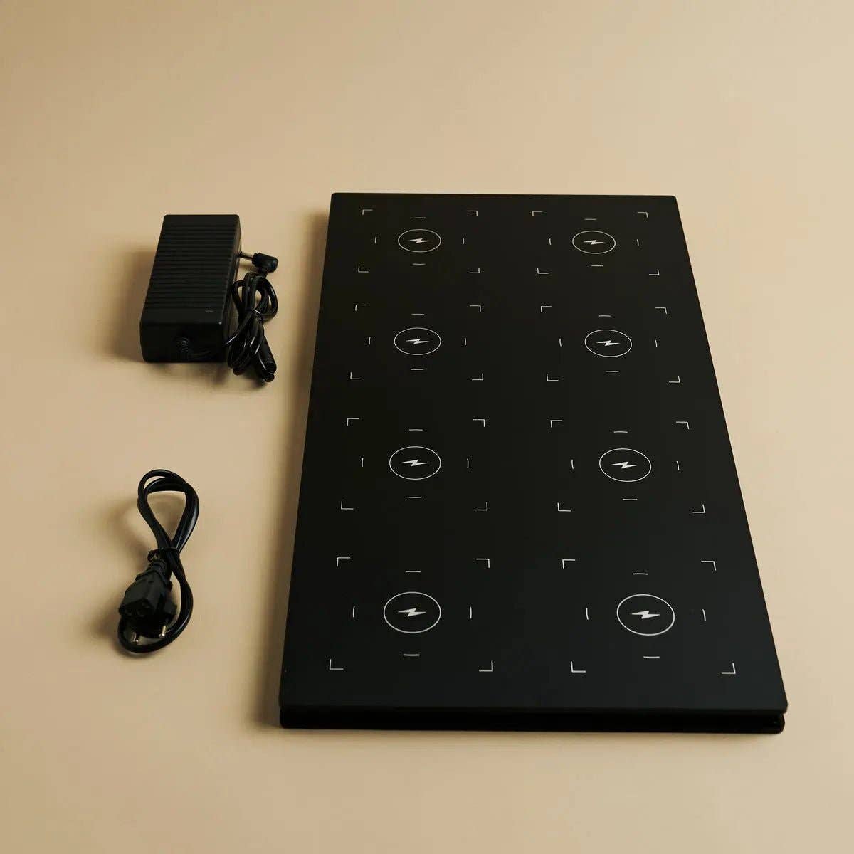 Tavellio - Venta al por mayor Lámparas decorativas/de escritorio - Conjunto Combi Profesional | 8 x Lámparas de Mesa Recargables Mini Copper De Pijp & 1 x Estación de Carga Central2