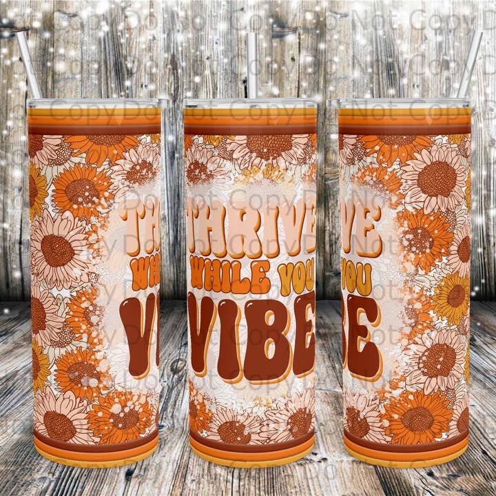 Gobelet Thrive While You Vibe pour la vente par Hello Sunshine Boutique