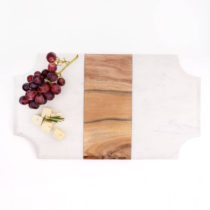 8 Oak Lane – Großhandel Serviertabletts – Abgeschrägtes Servierbrett aus Marmor und Holz