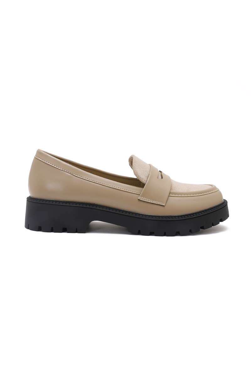 Joia Paris – Großhandel Loafer – Damen – Mokassins mit klassischem Schaft und dicker Sohle H8-960M3
