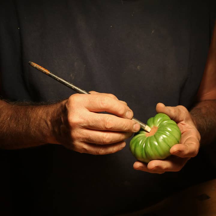 Artifaqt – Großhandel Geschenkkerze – Kerze aus Bienenwachs mit Erbstück-Tomaten-Motiv6