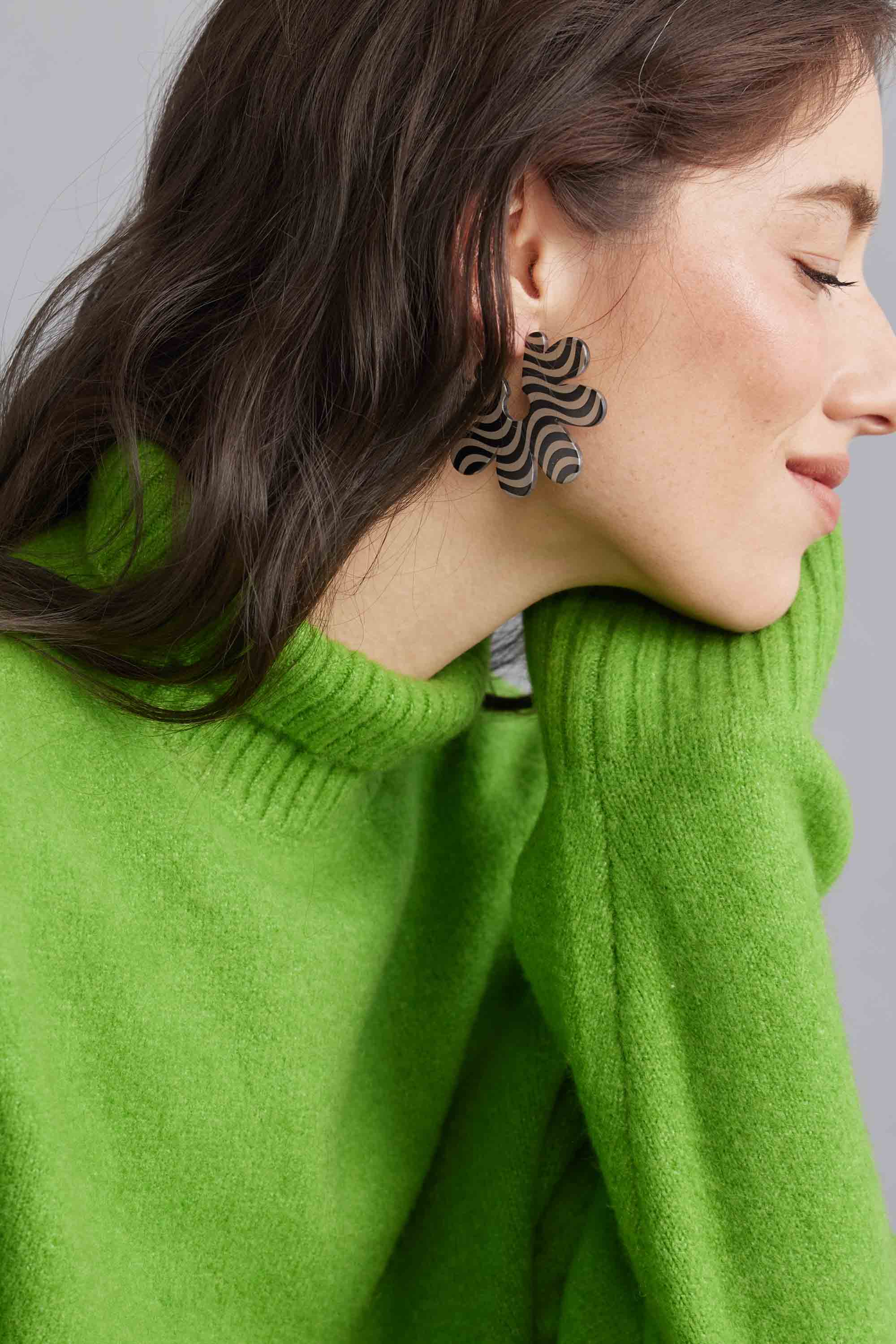 Tiepology - Venta al por mayor Pendientes de botón/aretes de poste - Pendientes de poste de ola de flores grandes6