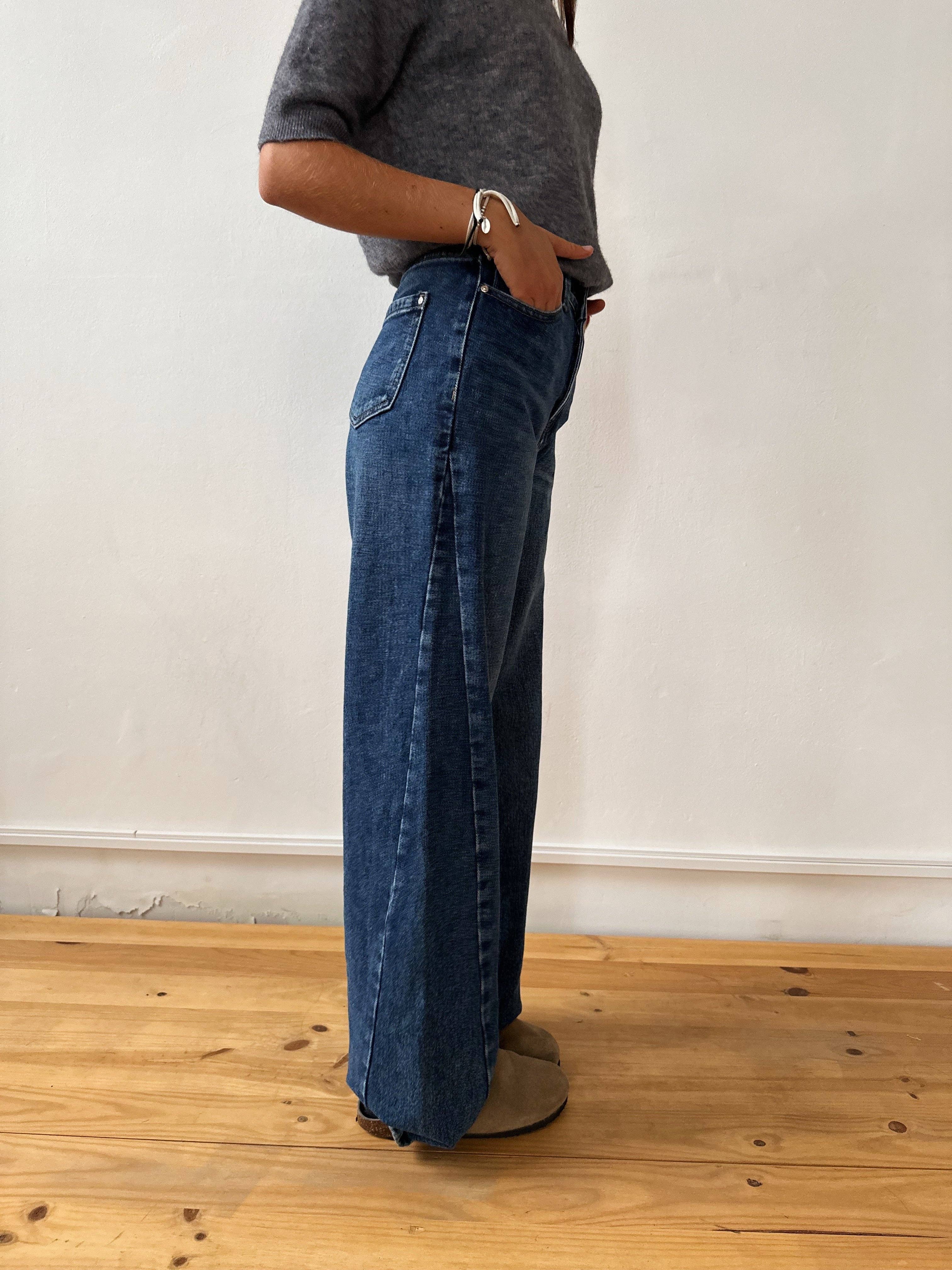 MindTraveler - Vente Jean – femme - Jean taille haute Nicole couleur foncée avec détails sur les coutures latérales3