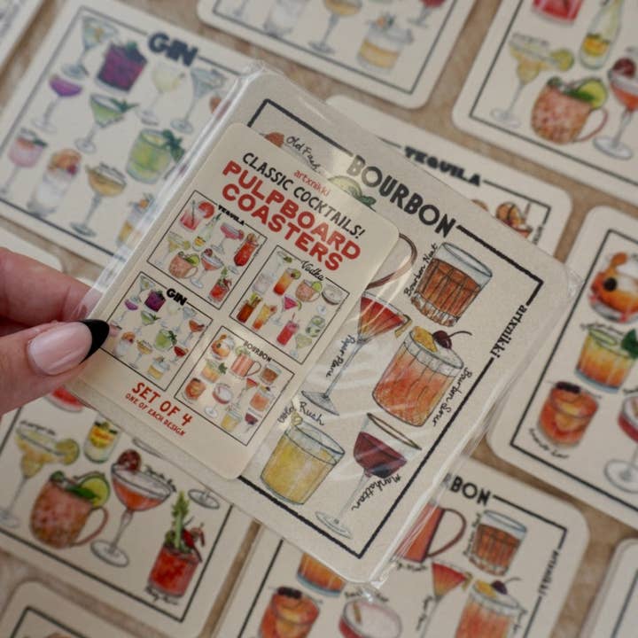 artxnikki - Venta al por mayor Posavasos - Juego de 4 posavasos clásicos para cócteles (bourbon, ginebra, vodka, tequila)1